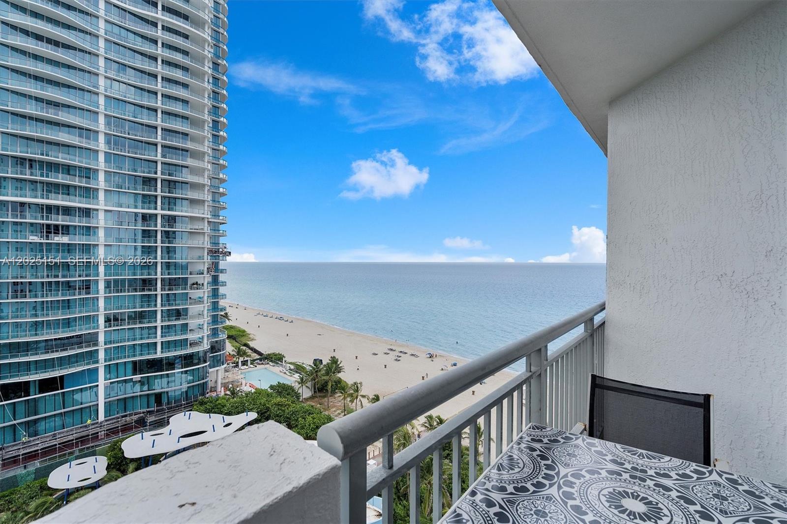 Beautiful ocean-view 2-bedroom residence at DoubleTree Resort & Spa by Hilton Ocean Point. Enjoy stunning direct ocean views and resort-style amenities including pool, gym, spa, restaurant, beach service, and valet. Flexible floor plan allows the unit to be rented as a 2-bedroom, 1-bedroom, or studio for maximum income potential. Can be placed in the hotel program or rented independently. Excellent investment opportunity in Sunny Isles Beach.