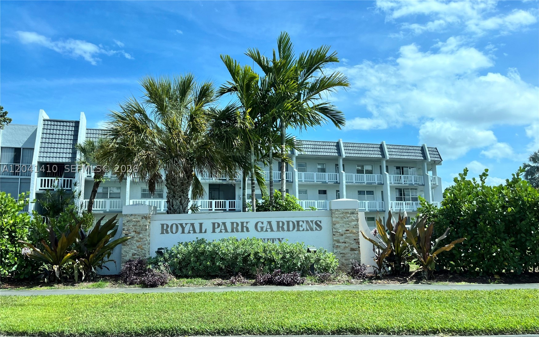ROYAL PARK GARDENS I-A CO - Residential