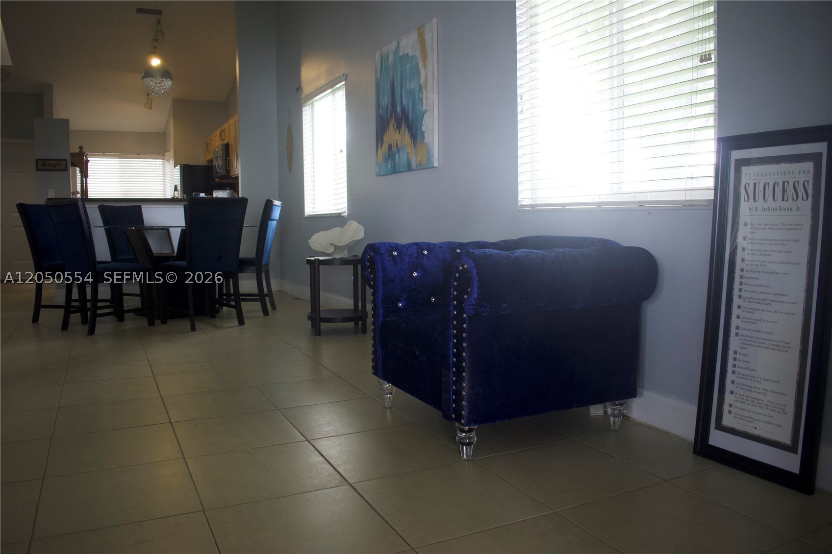 TWIN LAKES GARDENS - Residential Lease