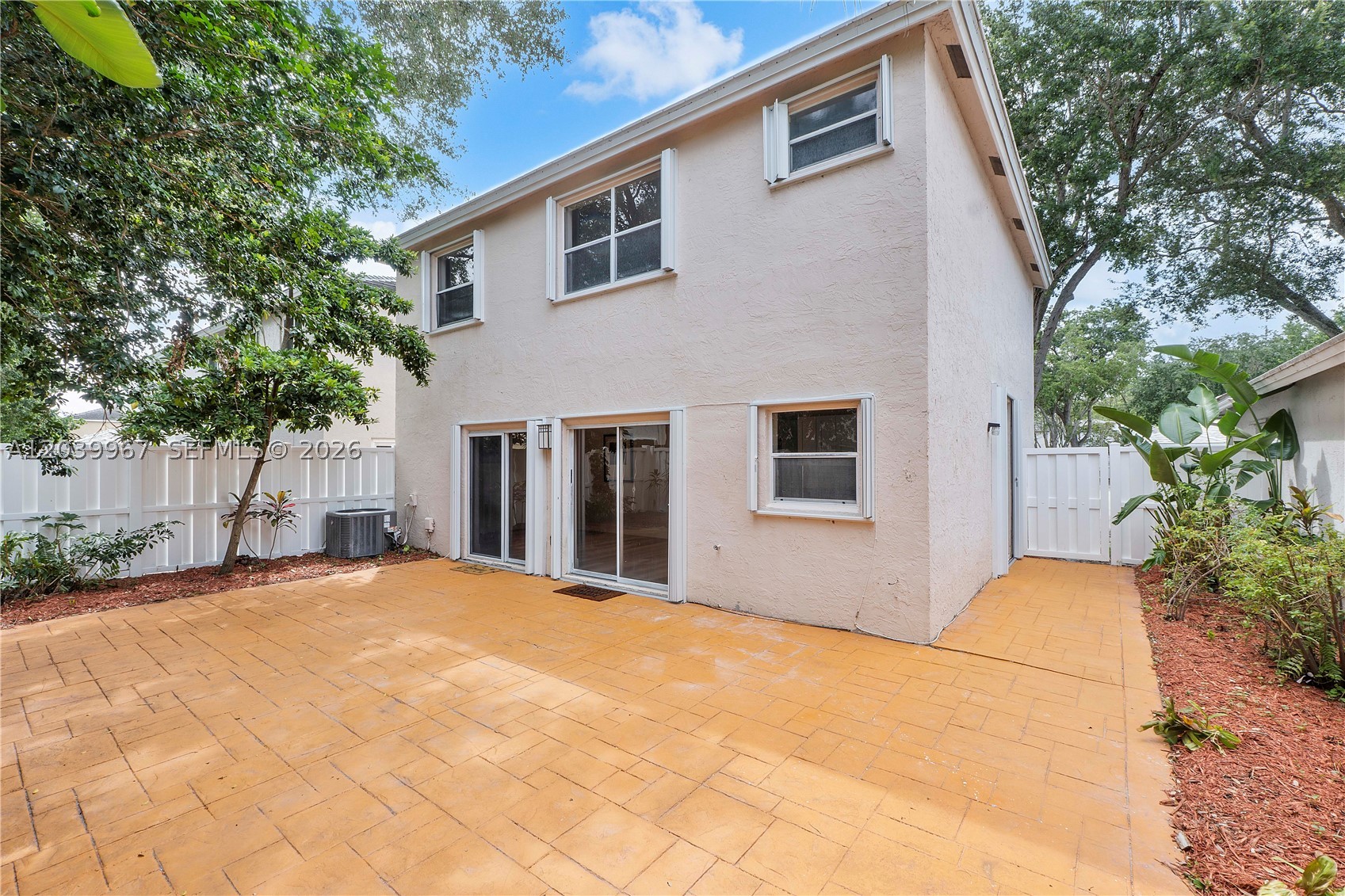 JACARANDA PARCEL 608 - Residential