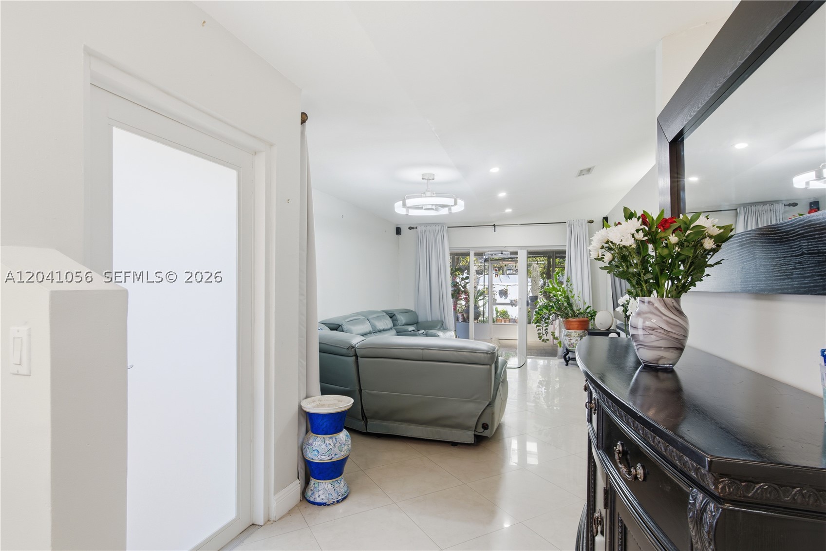 LORMAR I - Residential