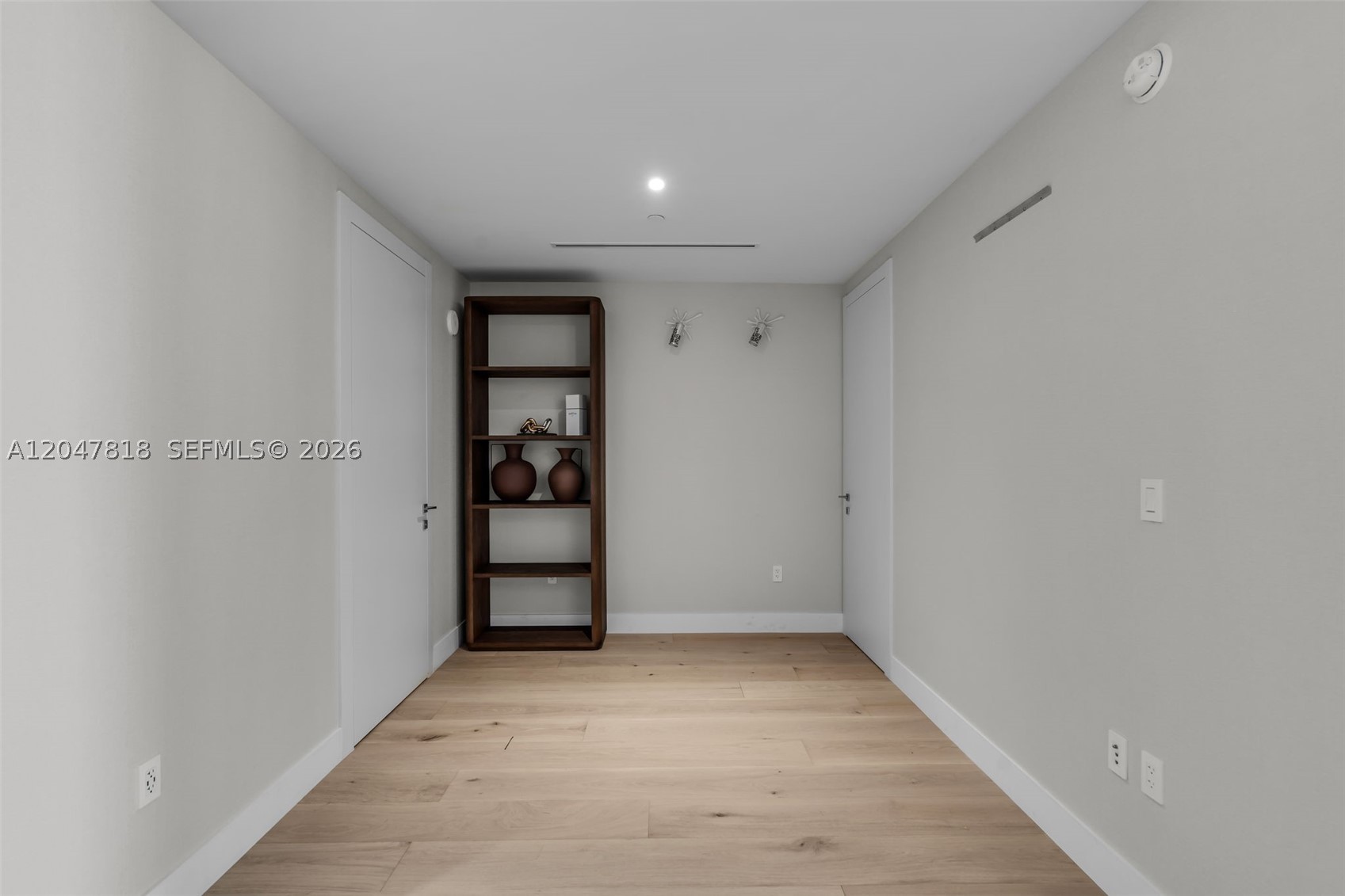 300 BISCAYNE BLVD WAYCONDO - Residential