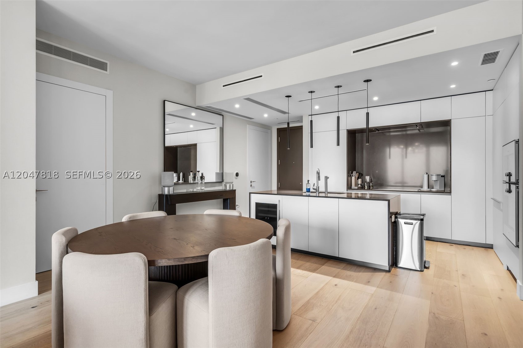 300 BISCAYNE BLVD WAYCONDO - Residential
