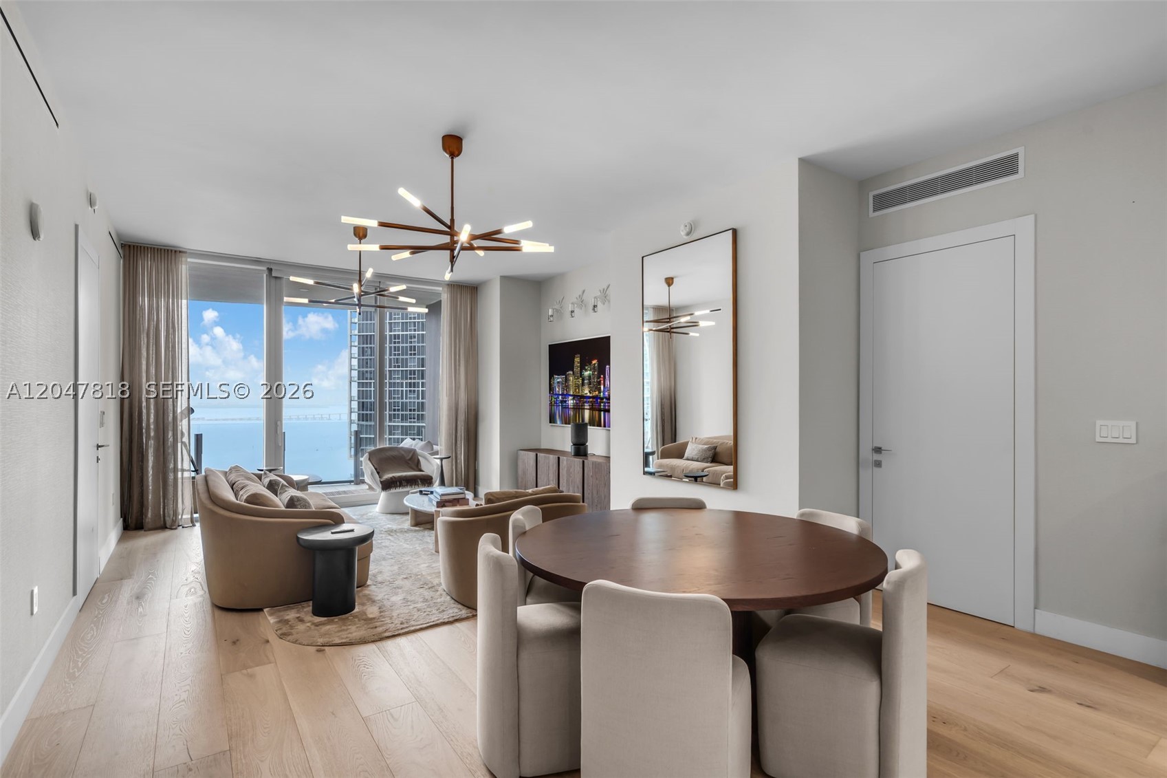 300 BISCAYNE BLVD WAYCONDO - Residential