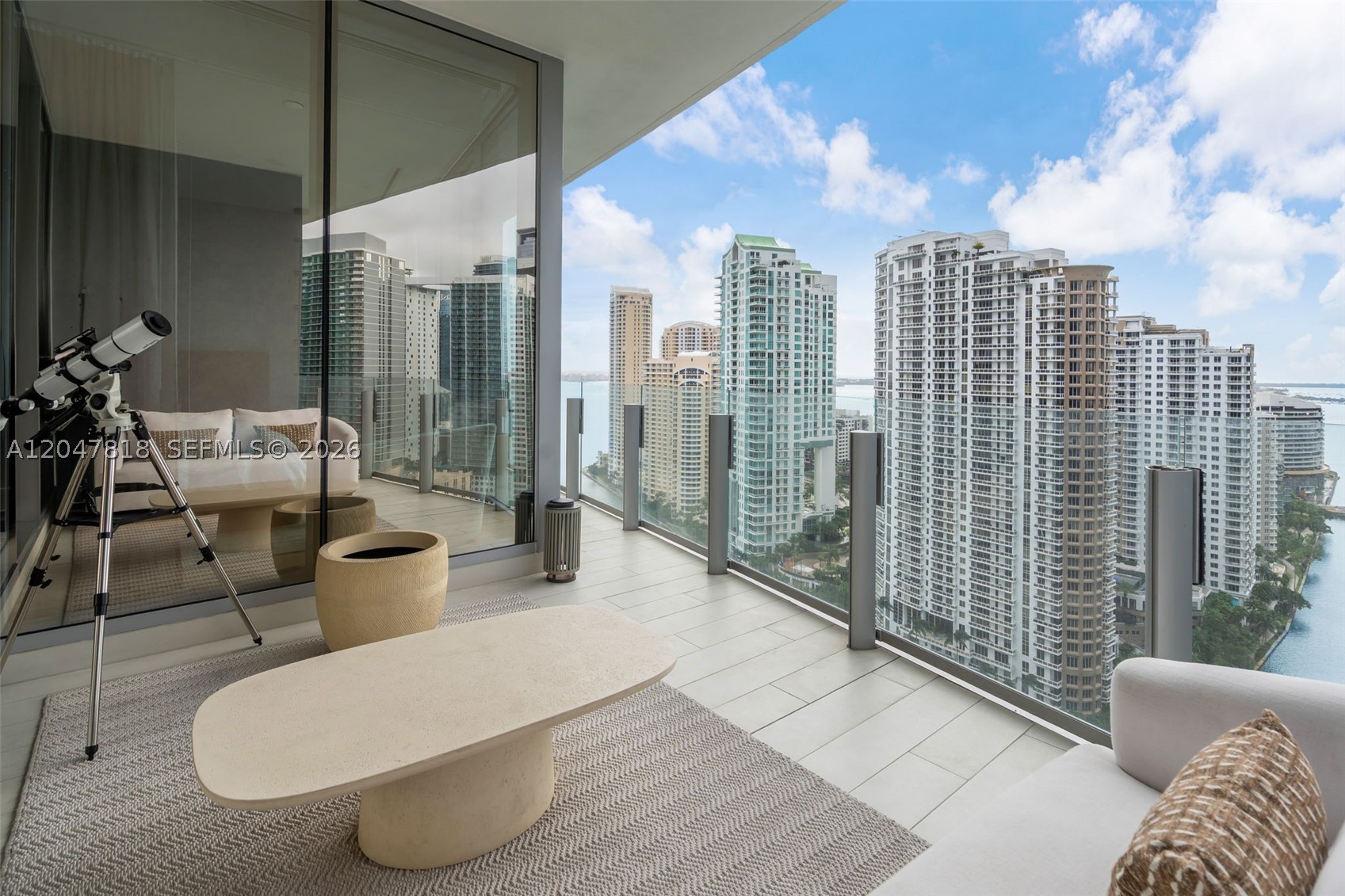 300 BISCAYNE BLVD WAYCONDO - Residential