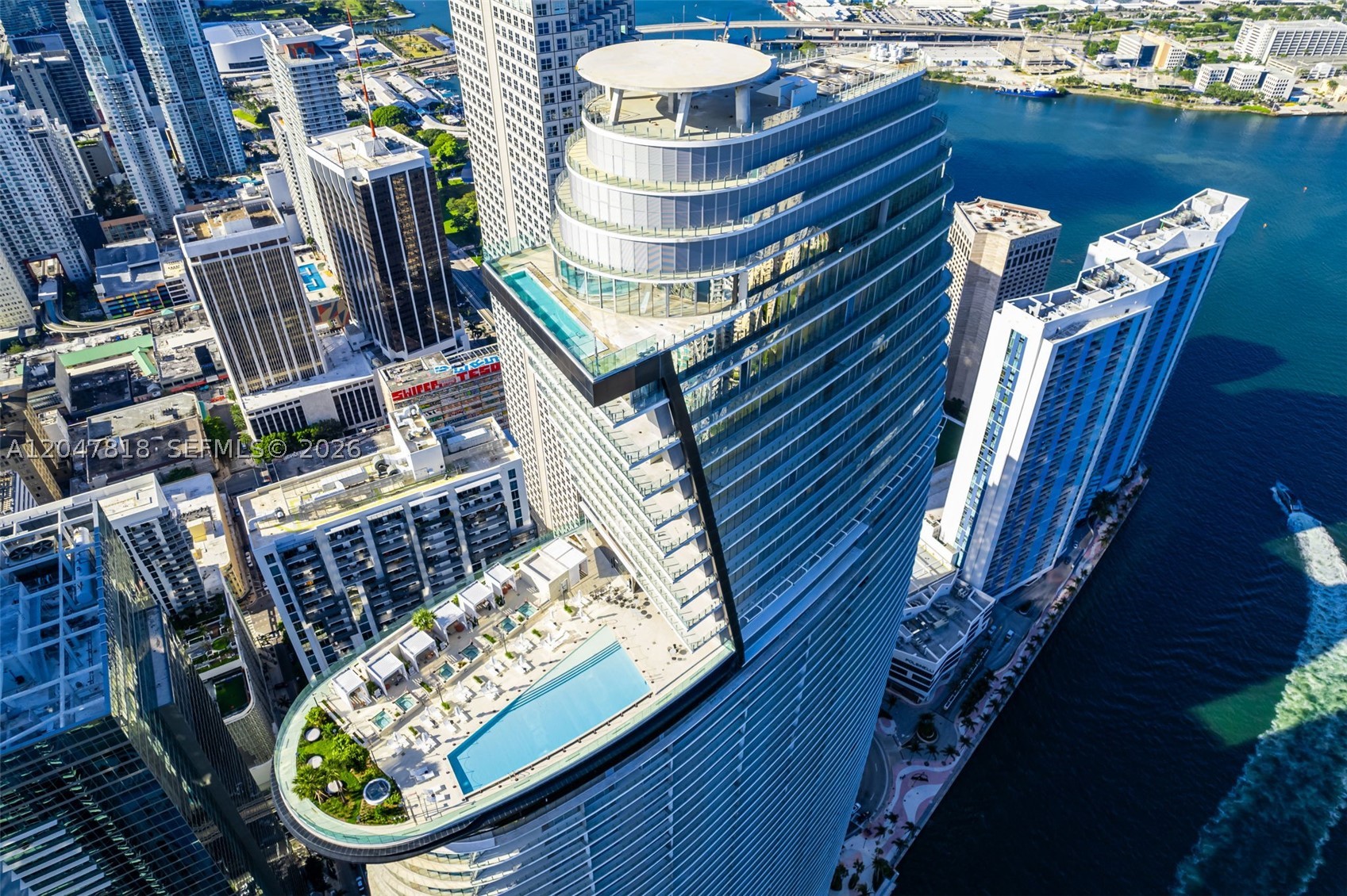 300 BISCAYNE BLVD WAYCONDO - Residential