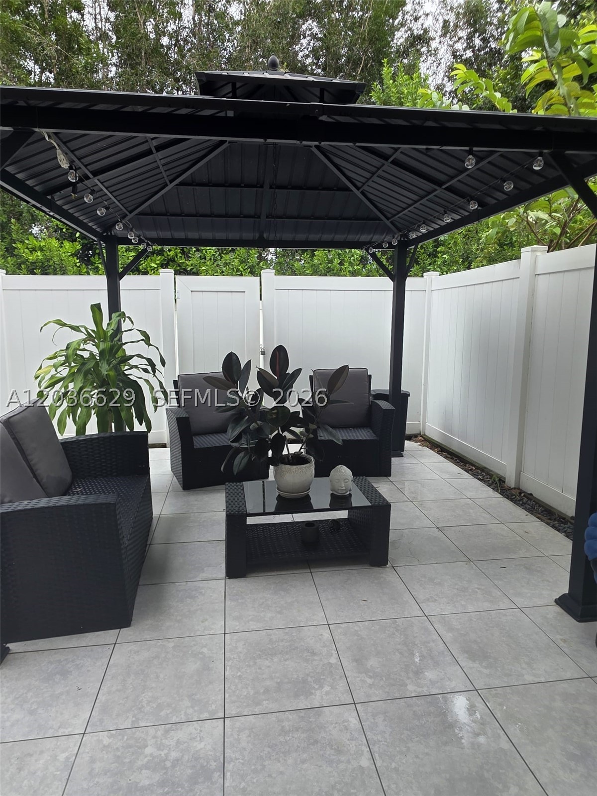 AQUABELLA NORTH REPLAT - Residential