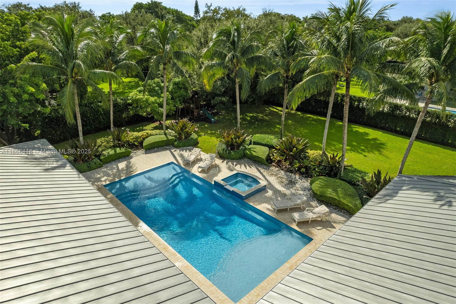 PINE TREE ESTATES - Residential