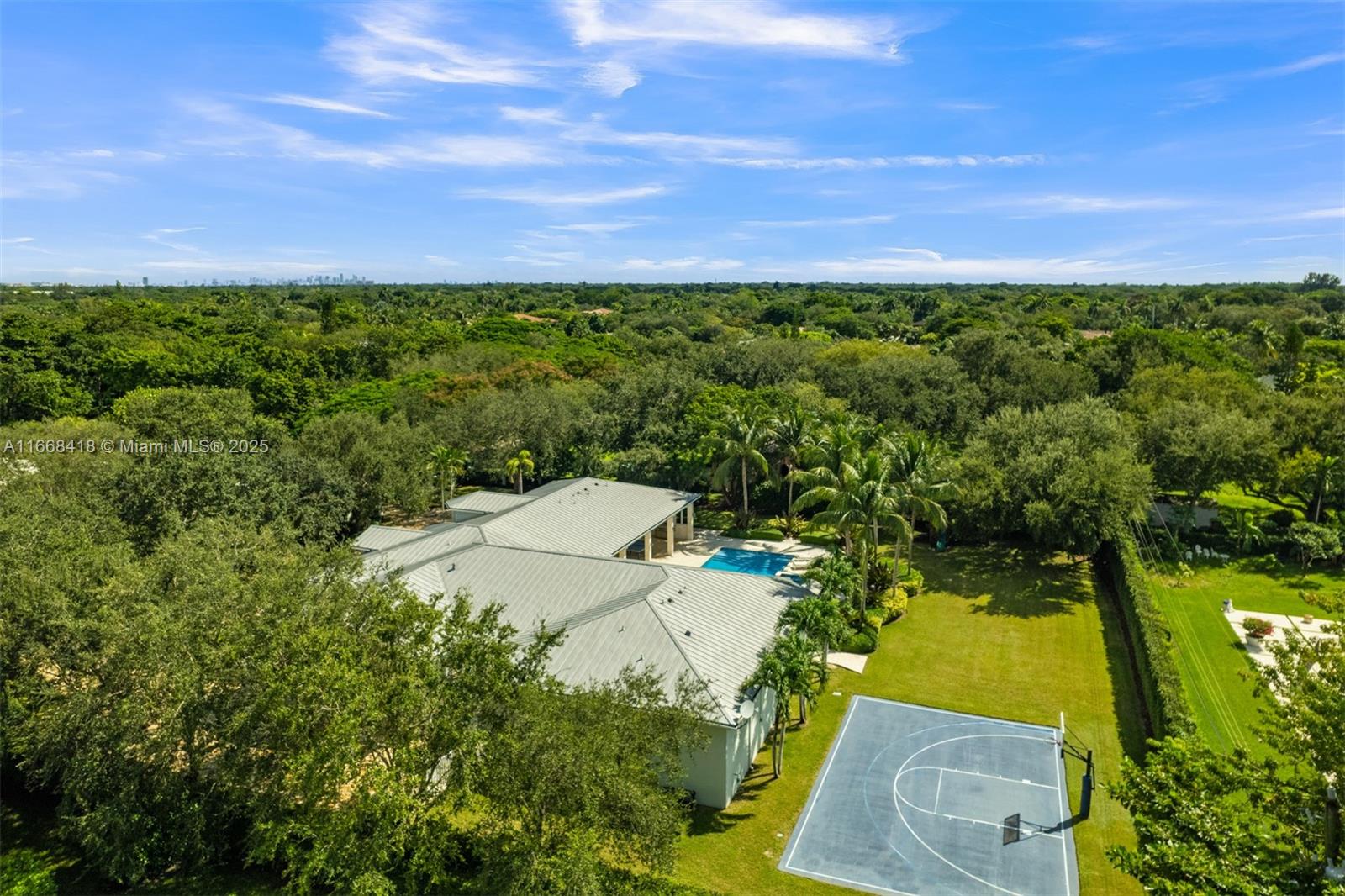 PINE TREE ESTATES - Residential