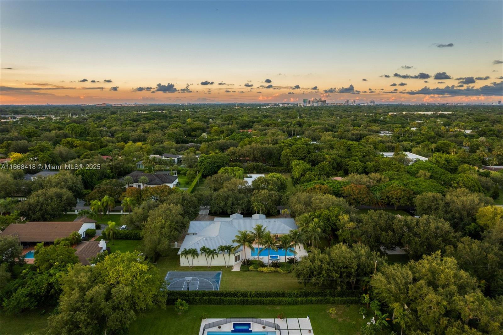 PINE TREE ESTATES - Residential
