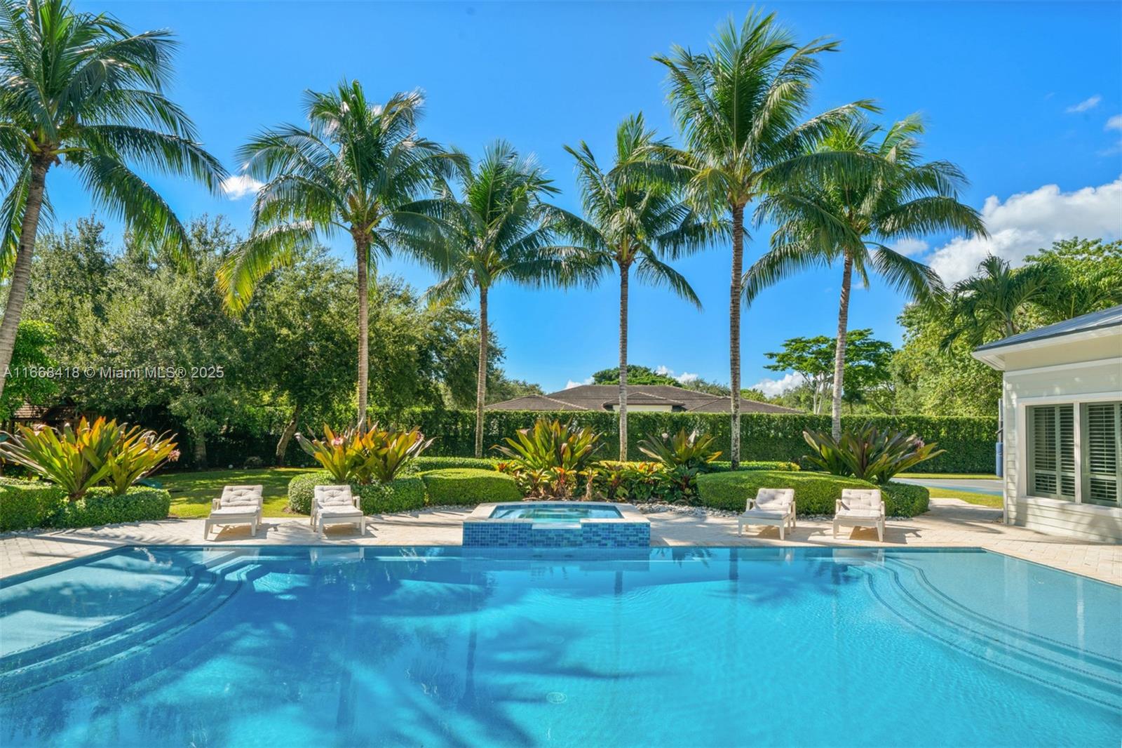 PINE TREE ESTATES - Residential