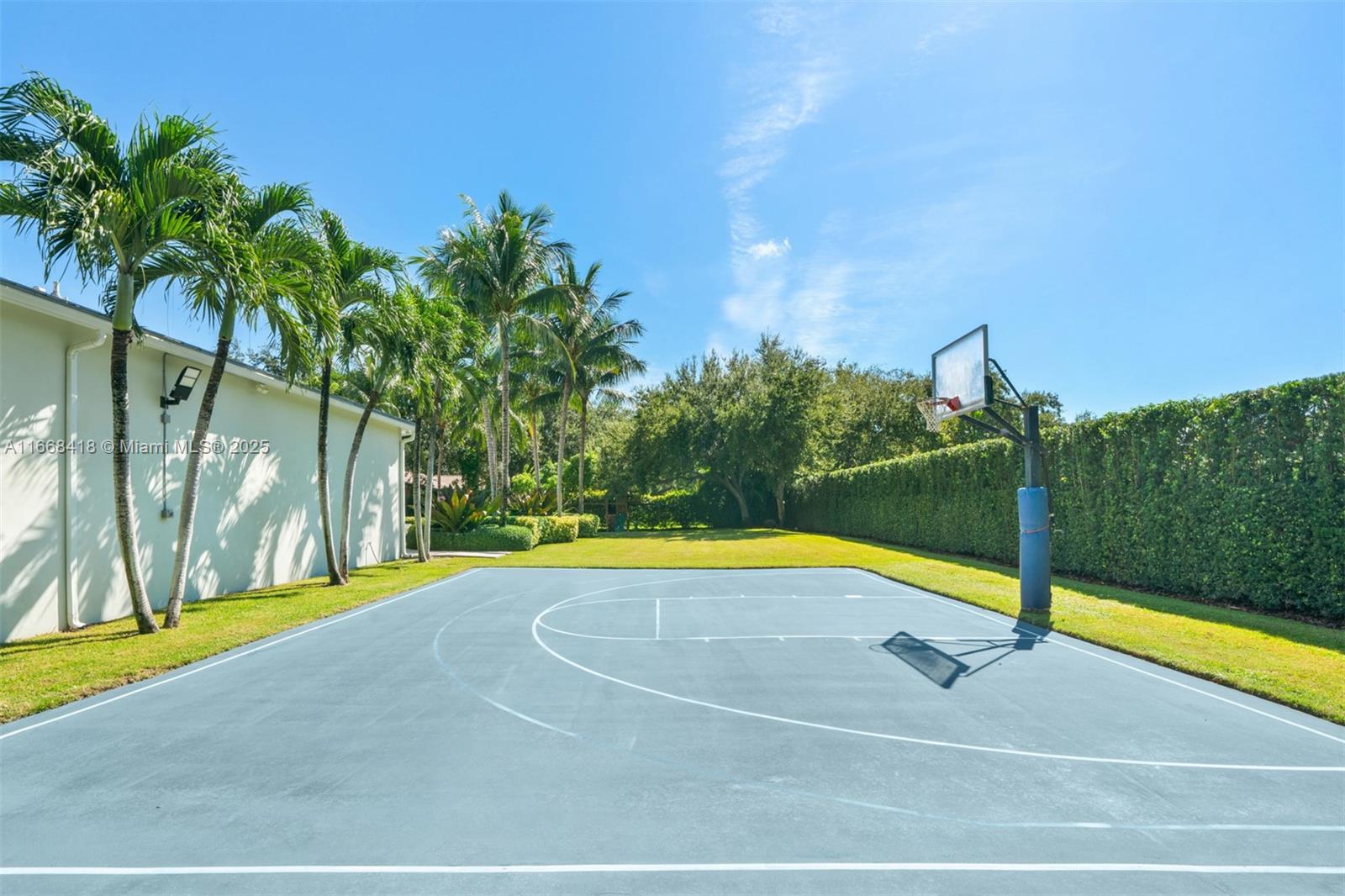 PINE TREE ESTATES - Residential