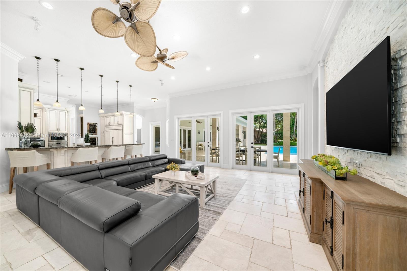 PINE TREE ESTATES - Residential