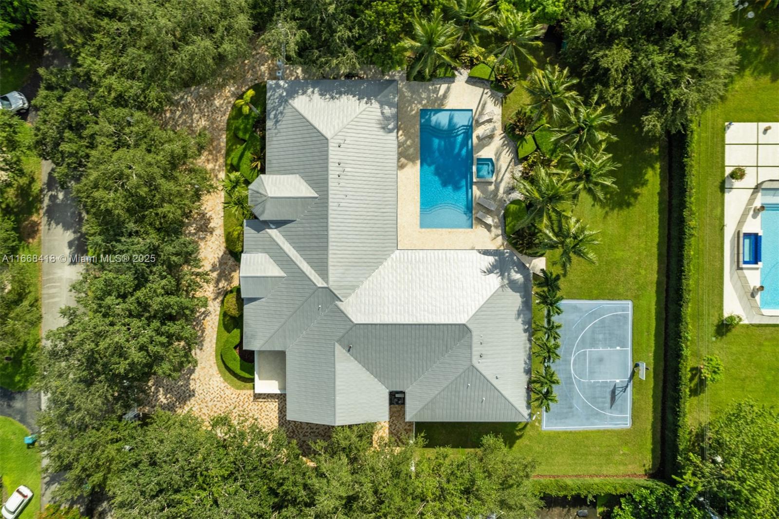 PINE TREE ESTATES - Residential