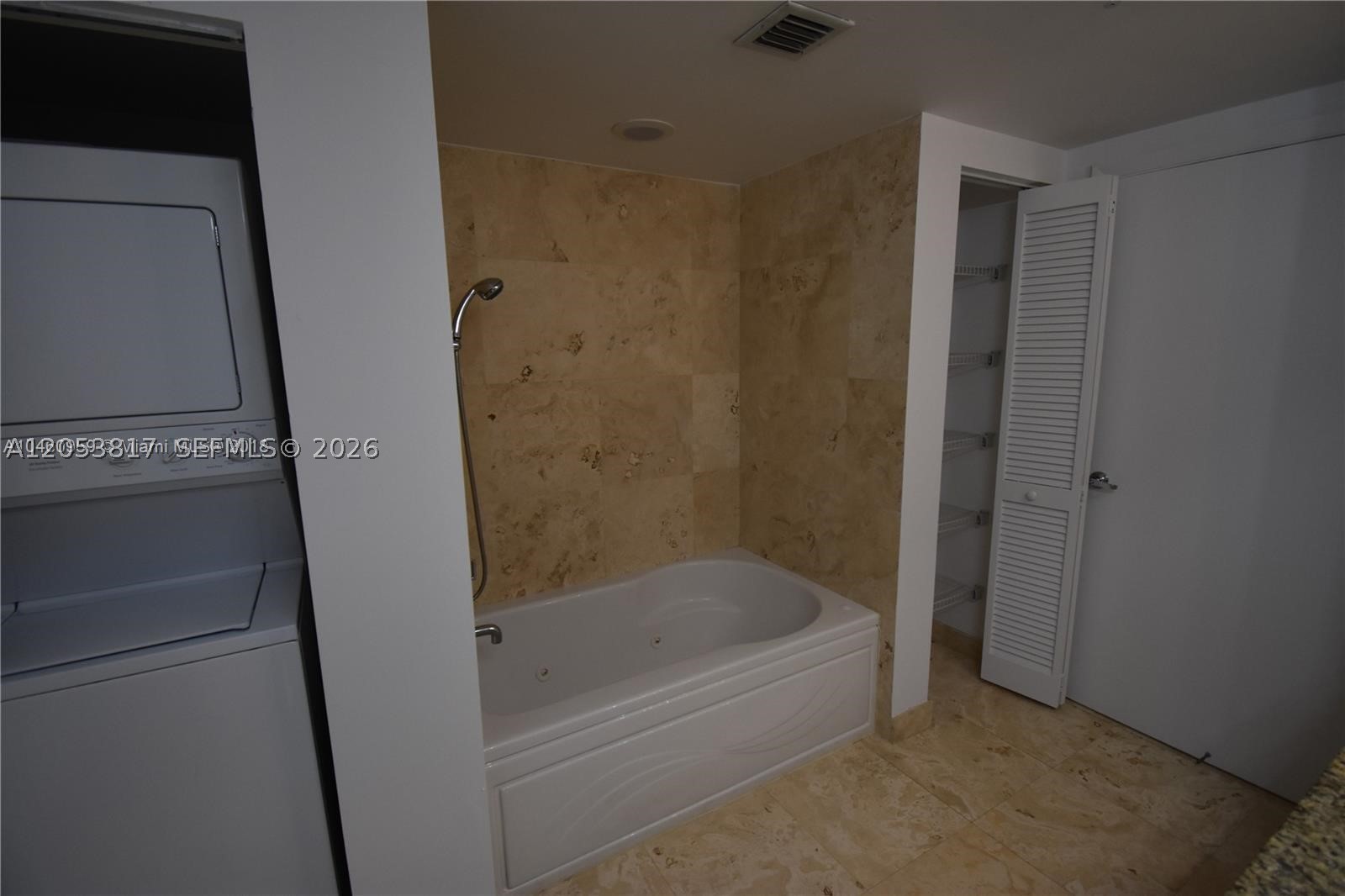BRICKELL ON THE RIVER S T - Residential Lease