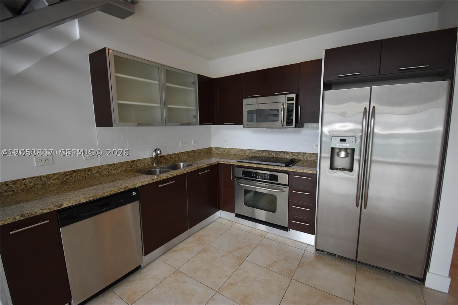 BRICKELL ON THE RIVER S T - Residential Lease