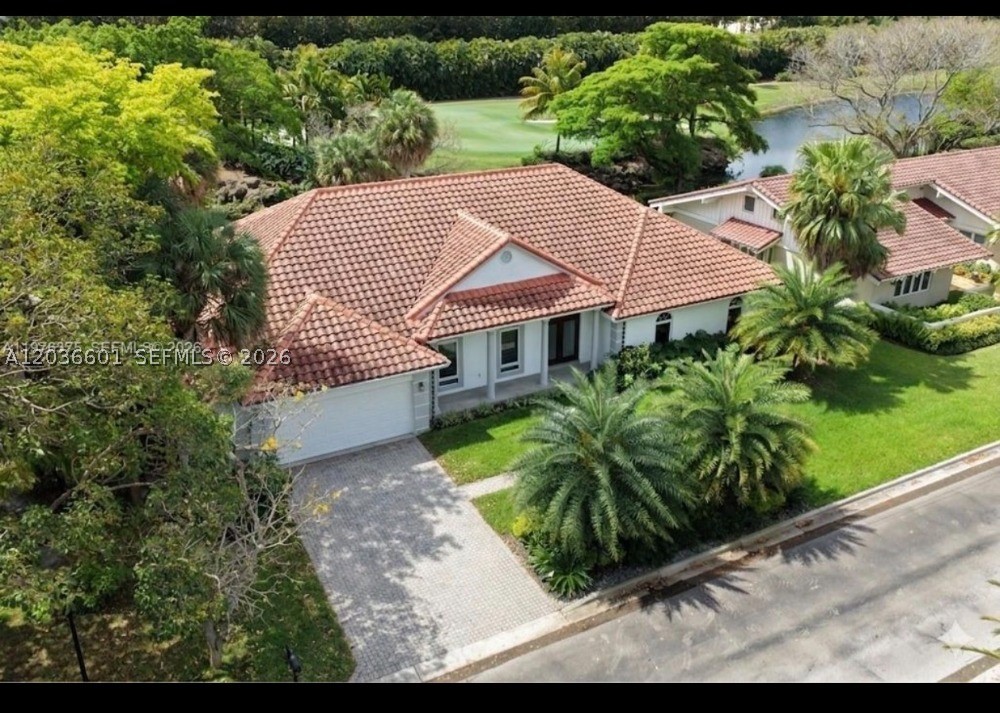 DORAL ESTATES - Residential
