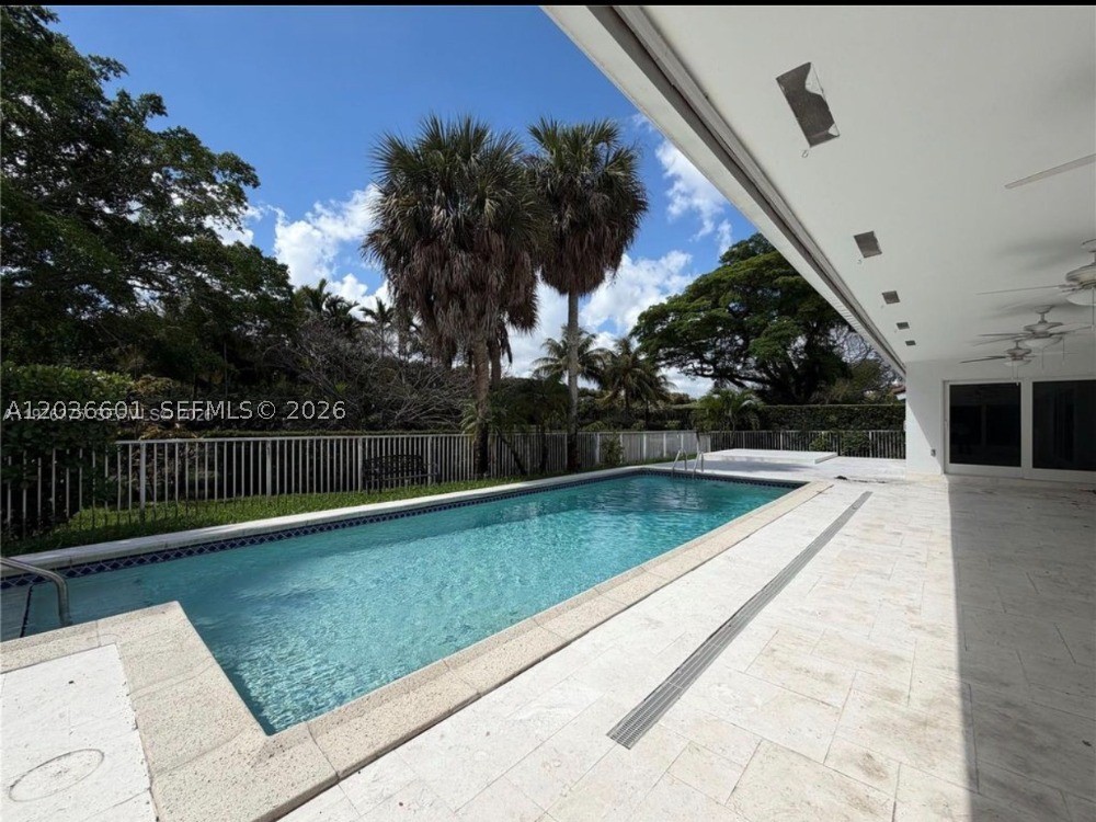 DORAL ESTATES - Residential