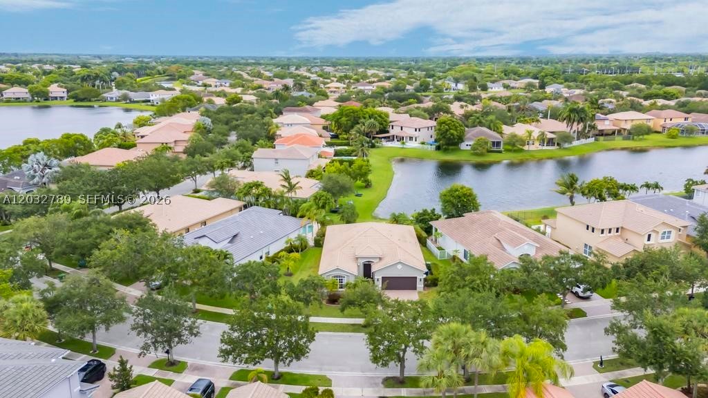 ISLES AT WESTON - Residential