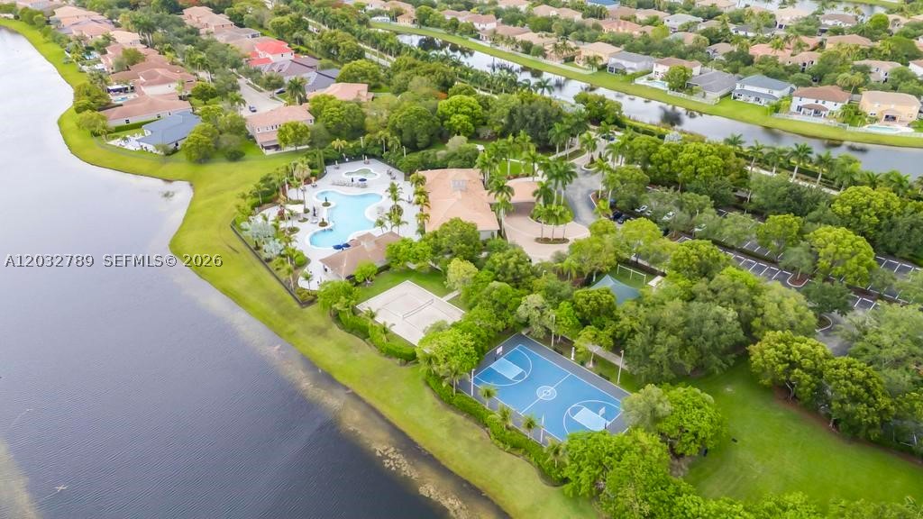 ISLES AT WESTON - Residential