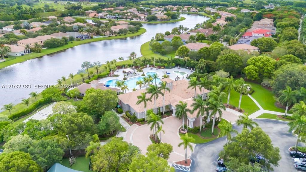 ISLES AT WESTON - Residential