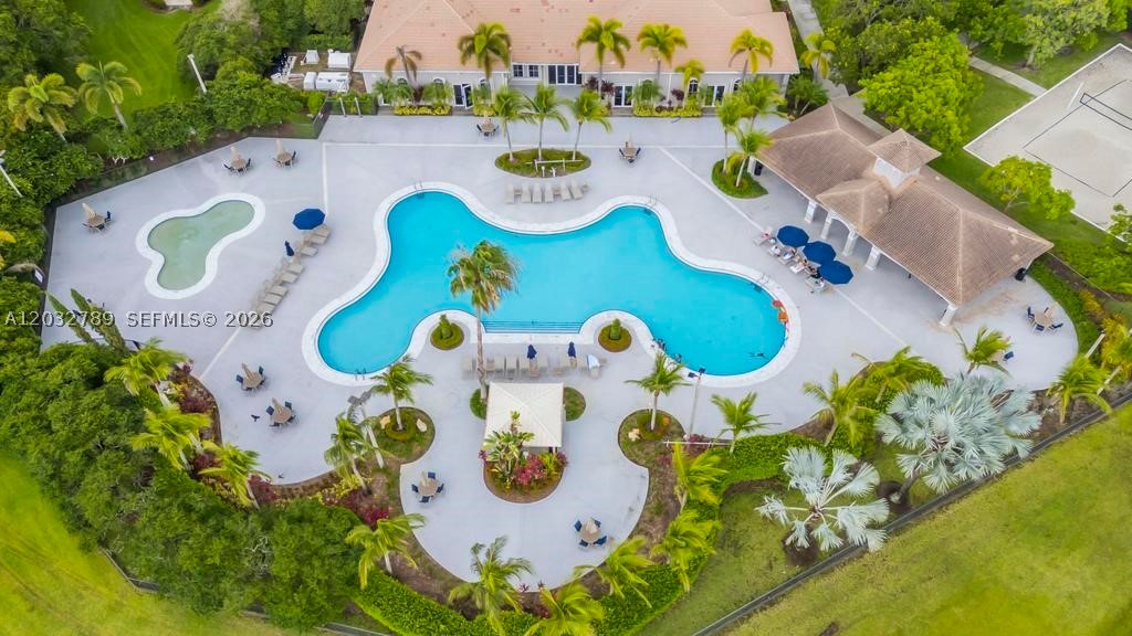 ISLES AT WESTON - Residential