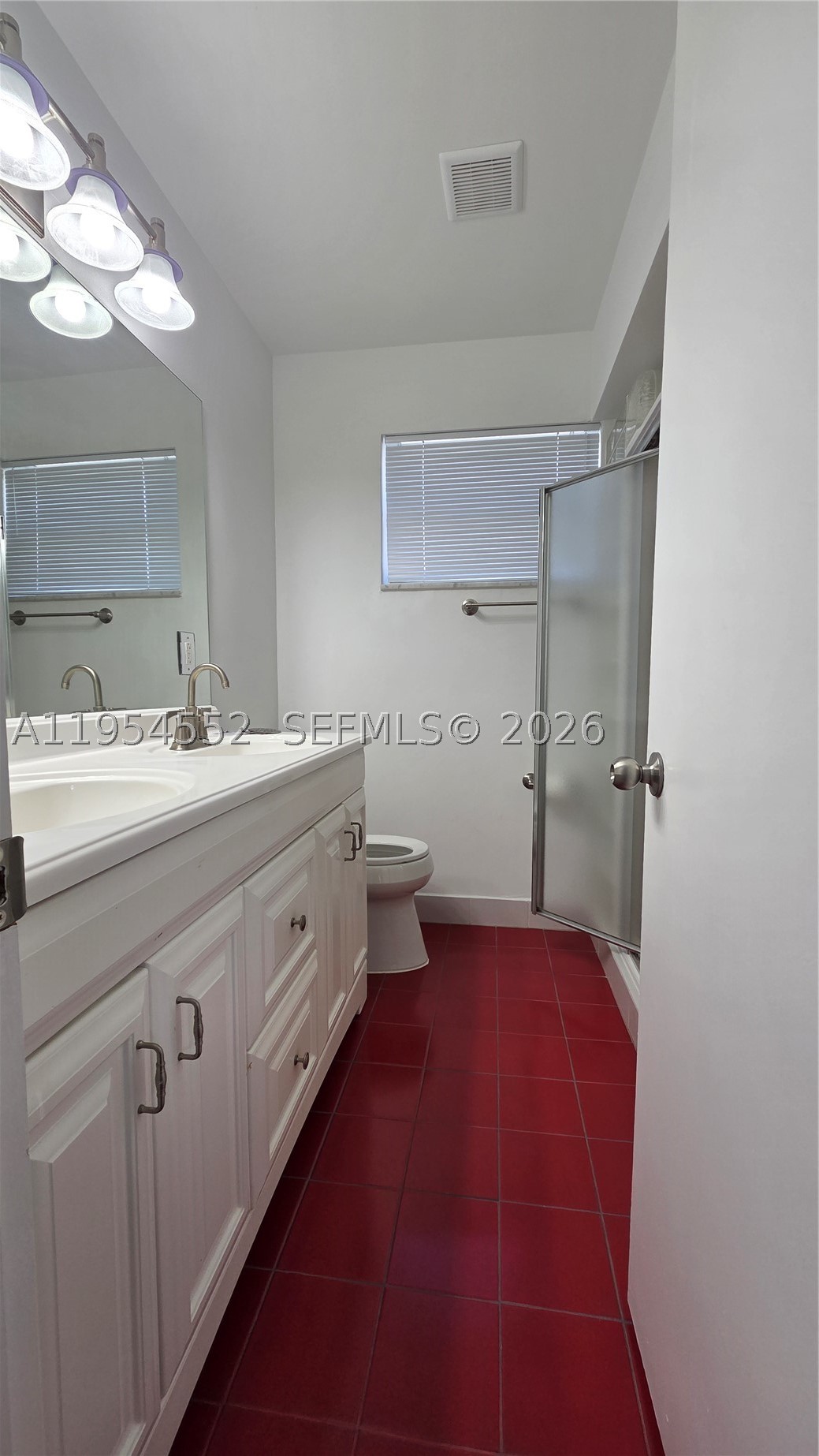 HOLLYWOOD GOLF ESTATES SE - Residential