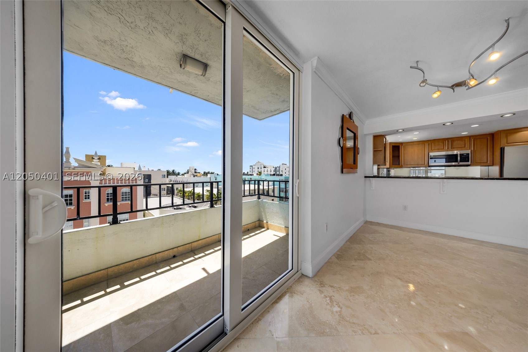 COLLINS TOWERS CONDO - Residential Lease