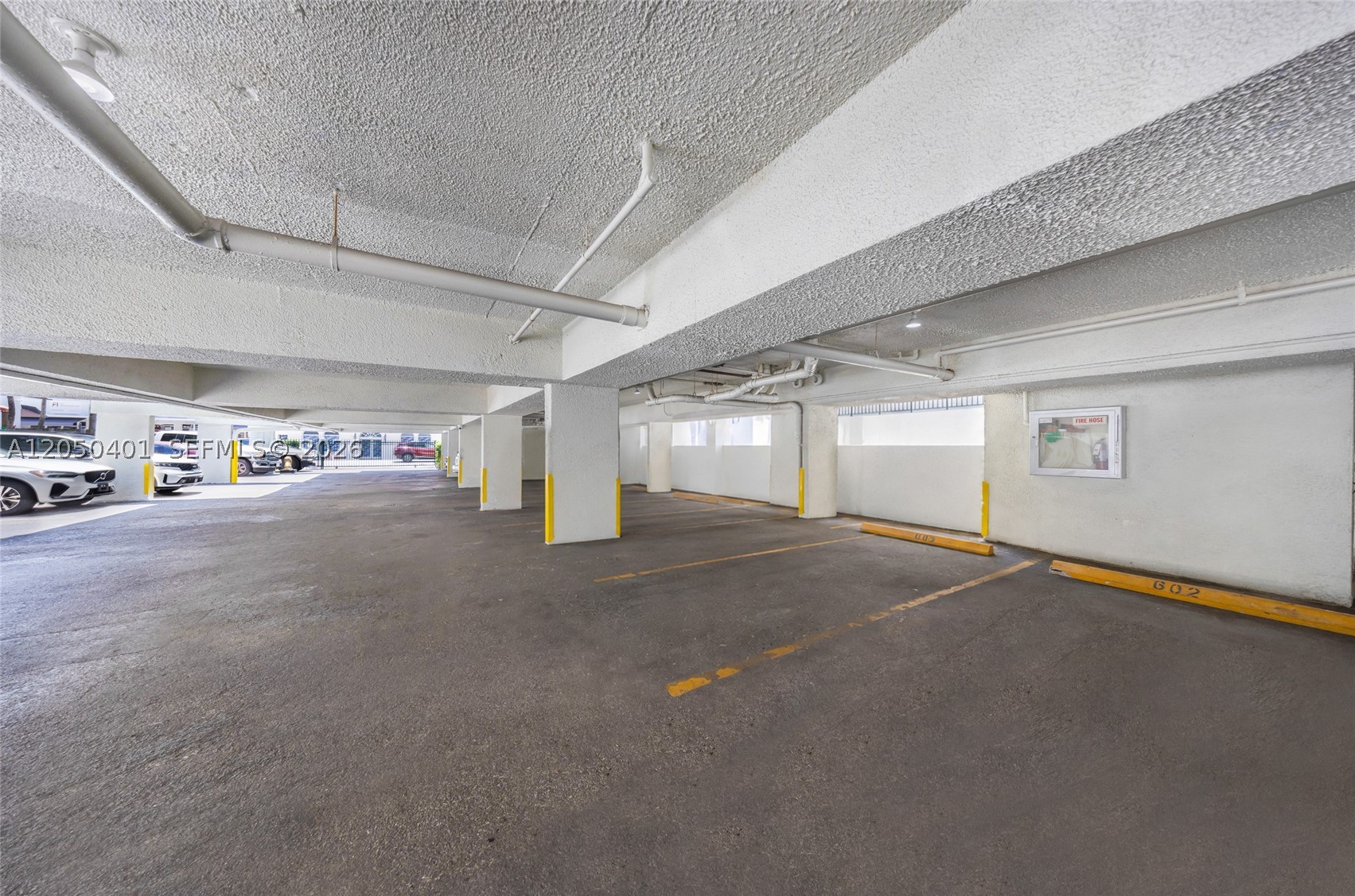 COLLINS TOWERS CONDO - Residential Lease