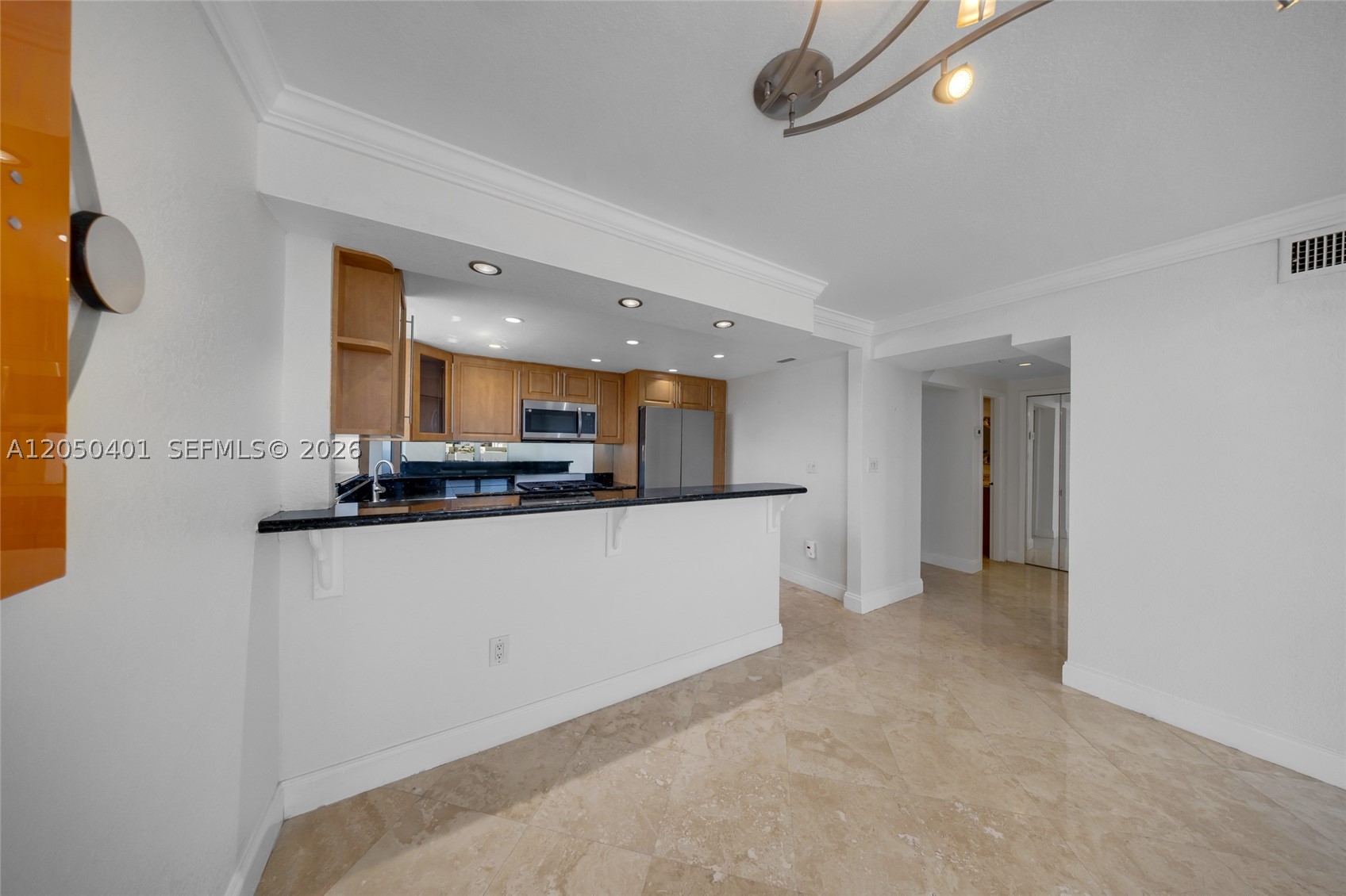 COLLINS TOWERS CONDO - Residential Lease