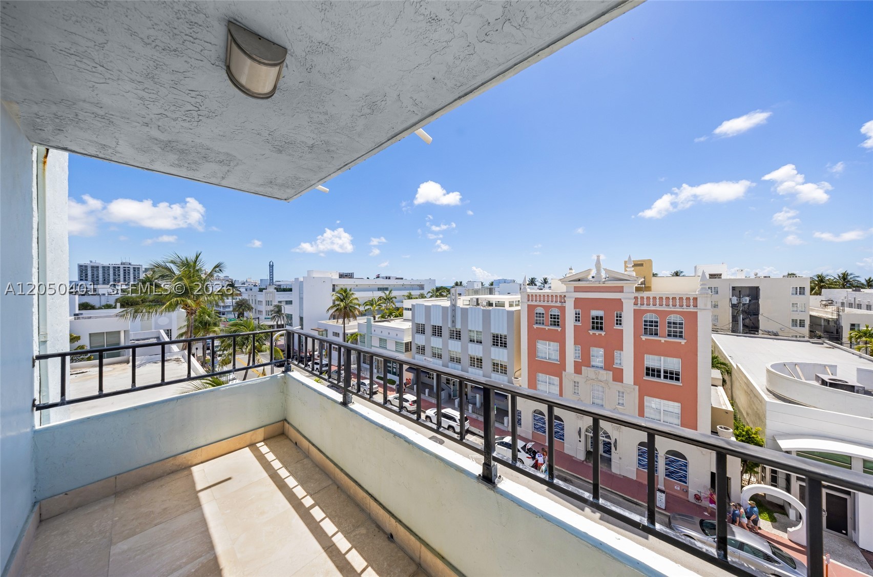 COLLINS TOWERS CONDO - Residential Lease