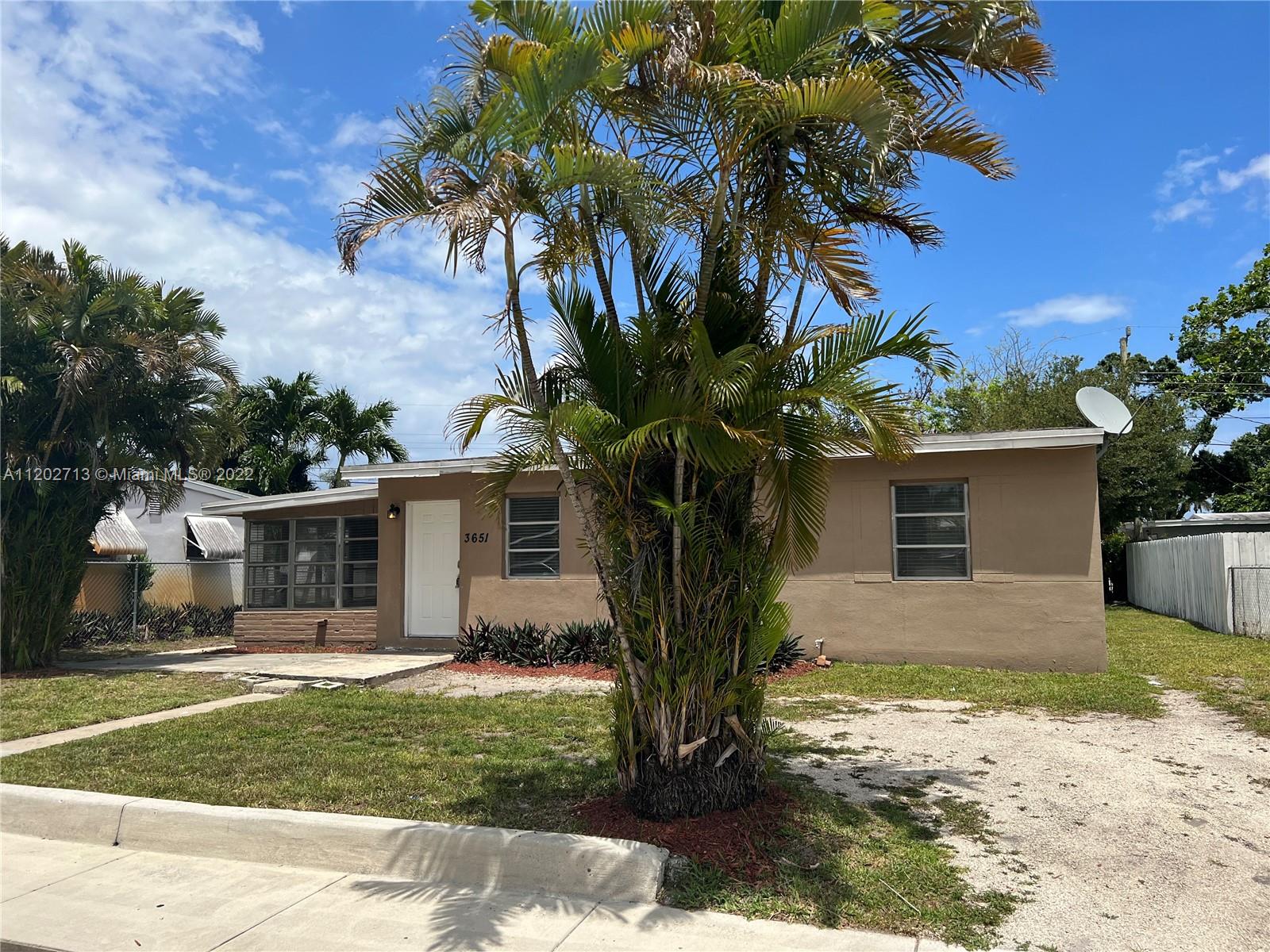 LAKE FOREST SEC ONE - Residential
