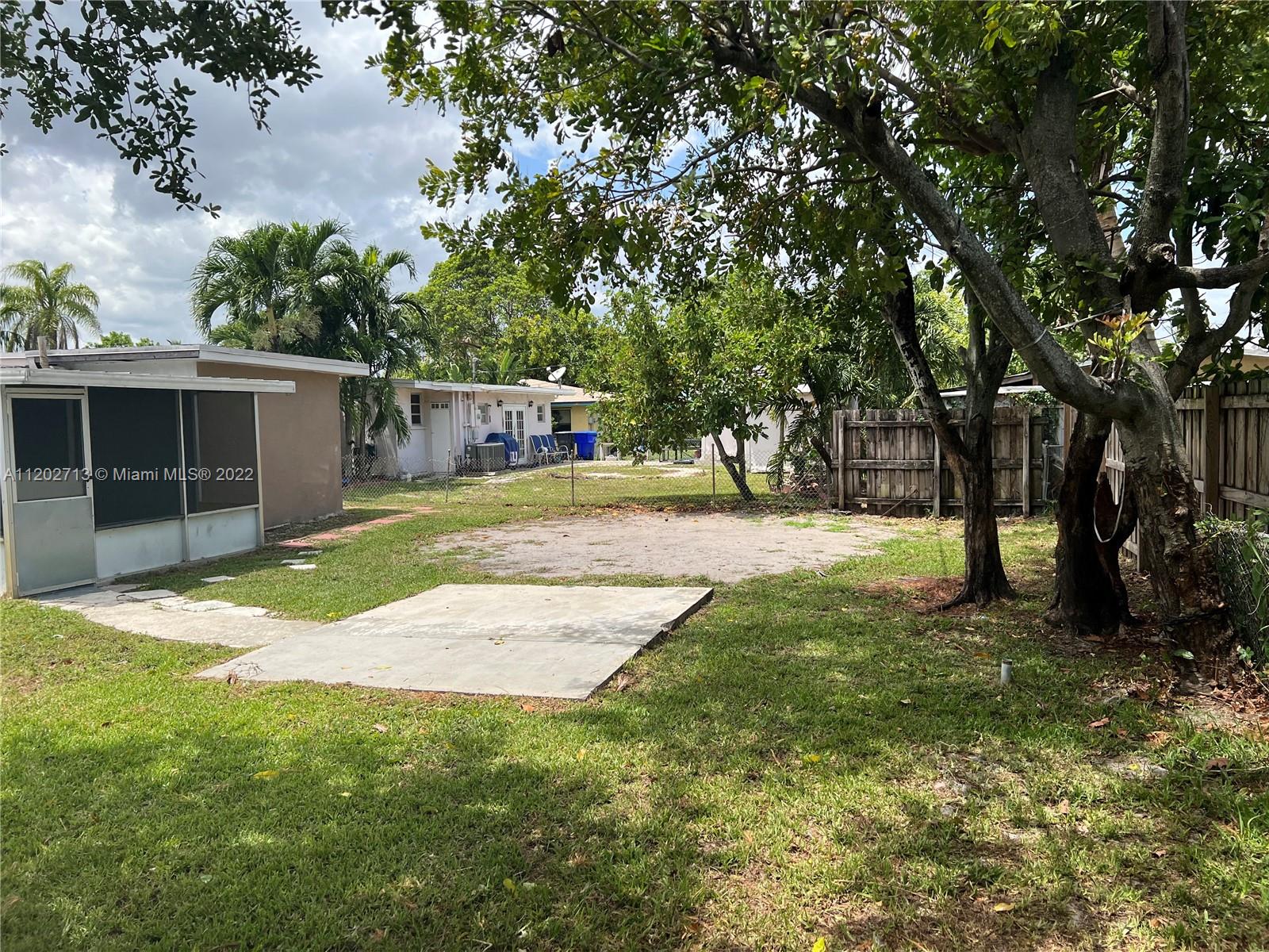 LAKE FOREST SEC ONE - Residential