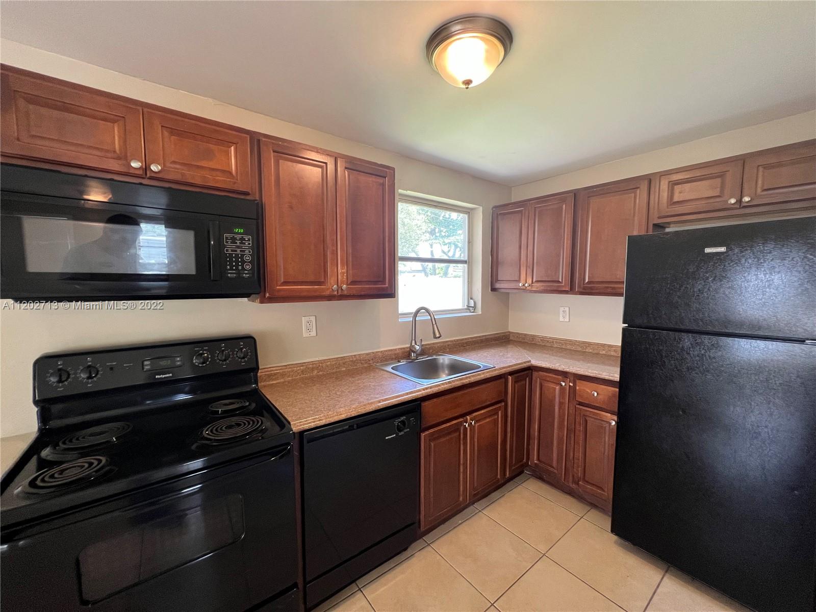 LAKE FOREST SEC ONE - Residential