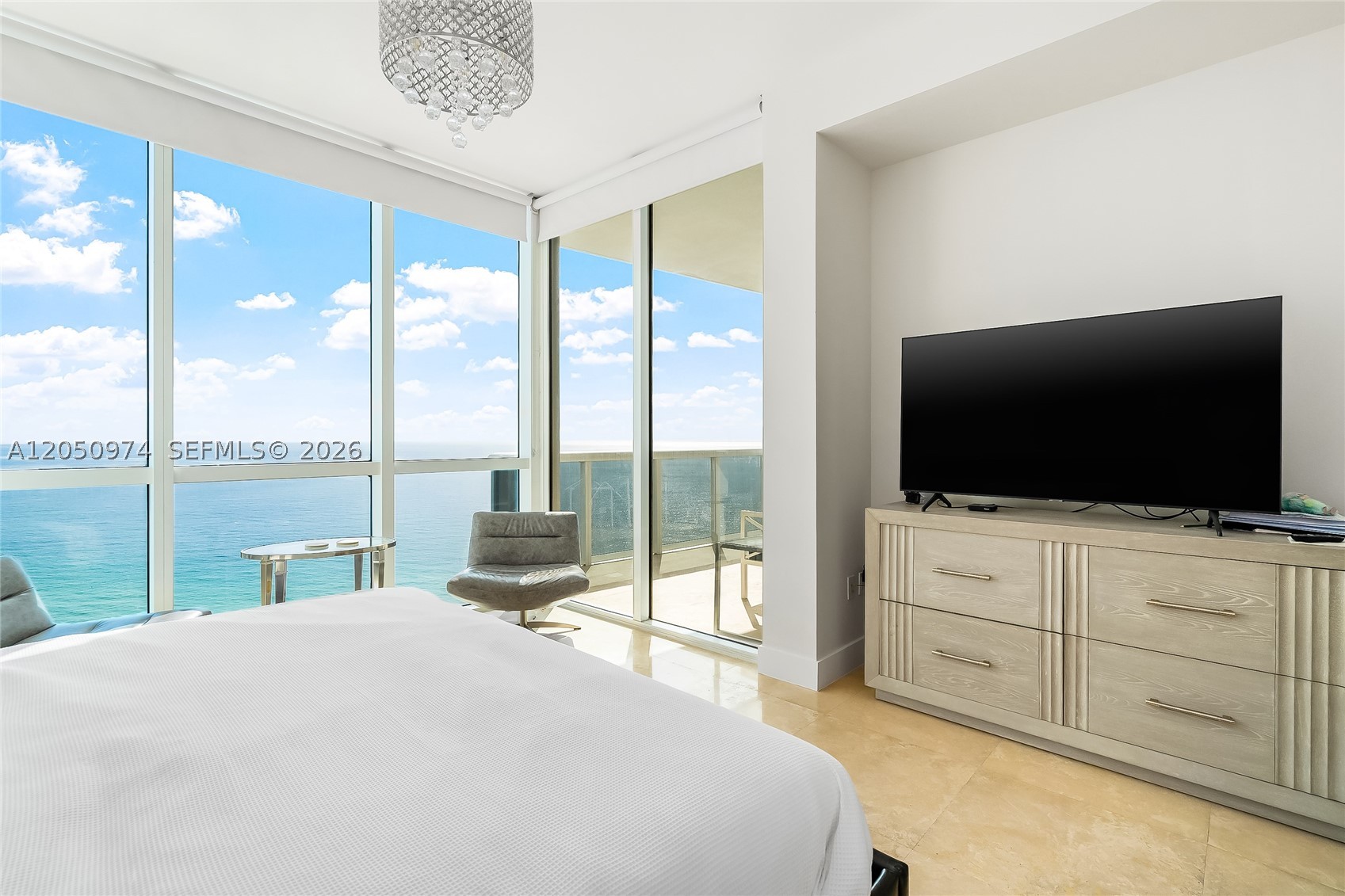 TRUMP ROYALE CONDO - Residential Lease