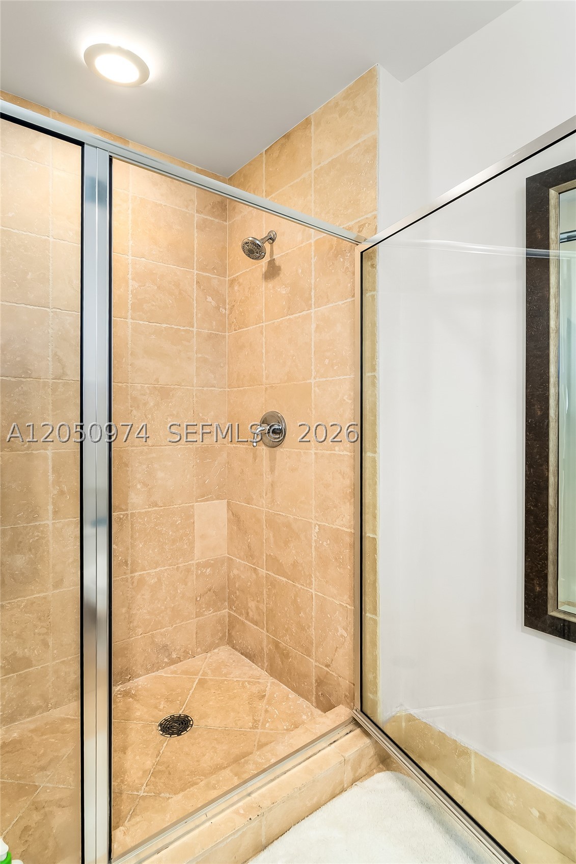 TRUMP ROYALE CONDO - Residential Lease