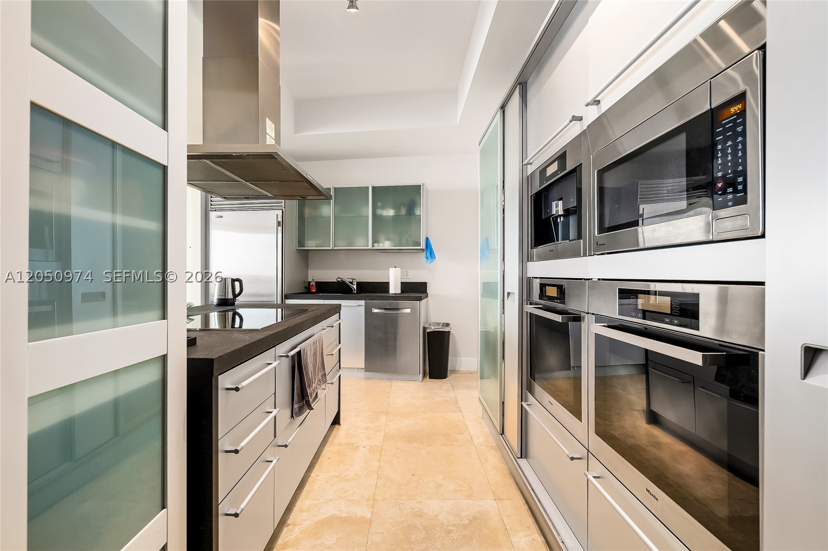 TRUMP ROYALE CONDO - Residential Lease