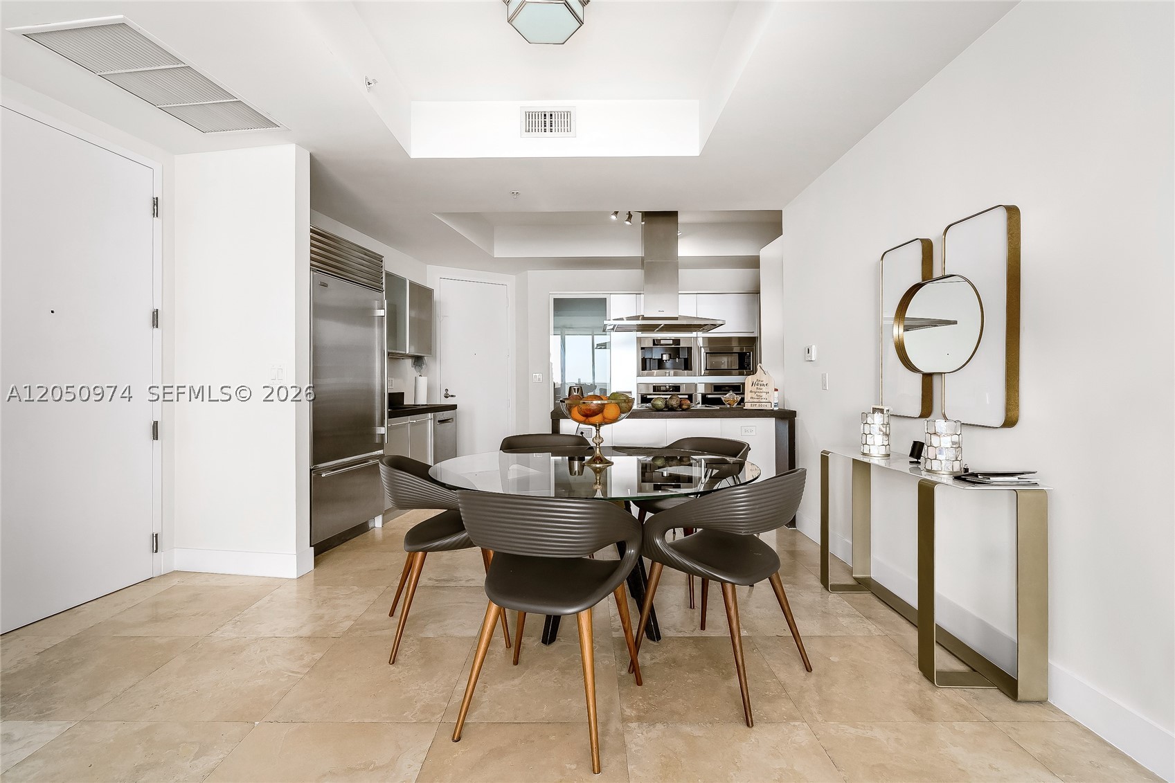 TRUMP ROYALE CONDO - Residential Lease