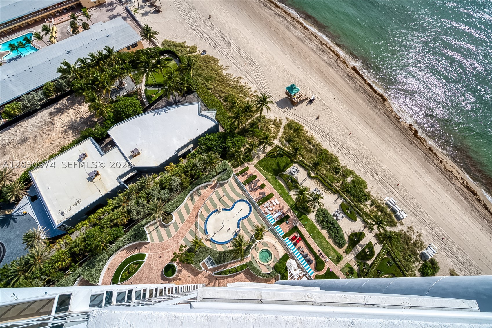 TRUMP ROYALE CONDO - Residential Lease