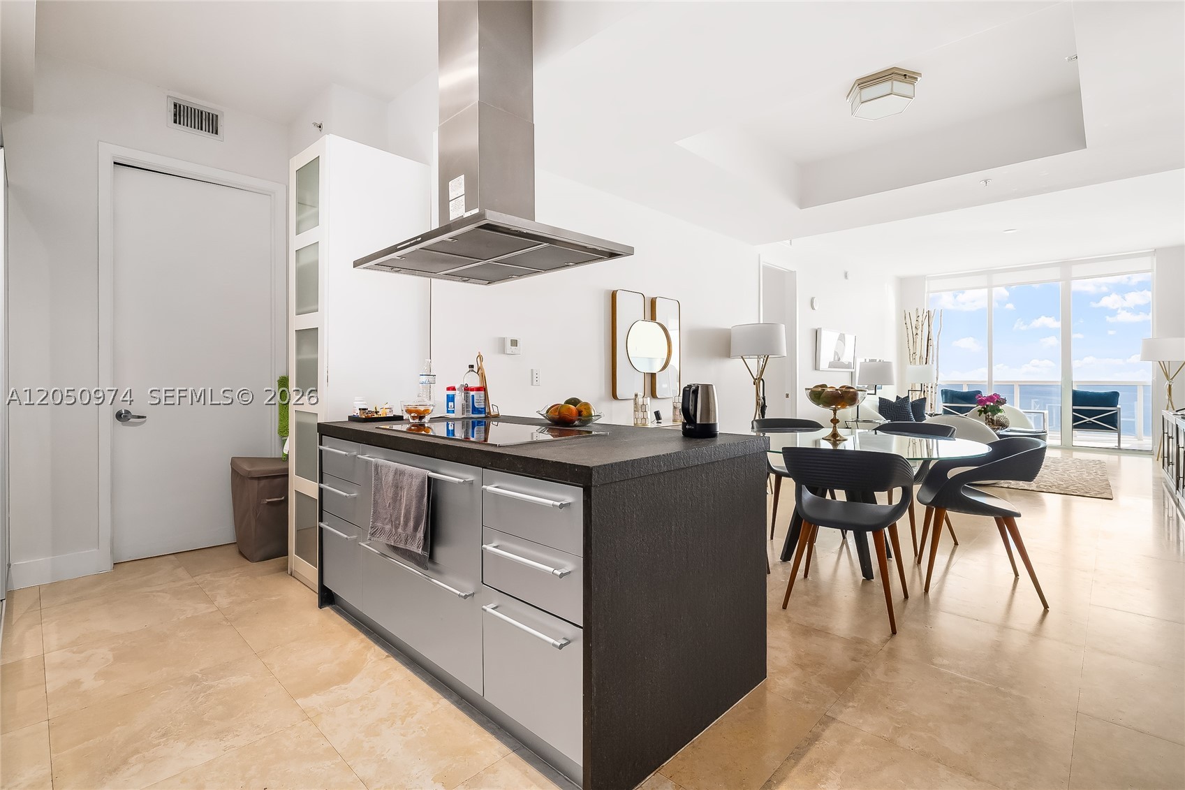 TRUMP ROYALE CONDO - Residential Lease