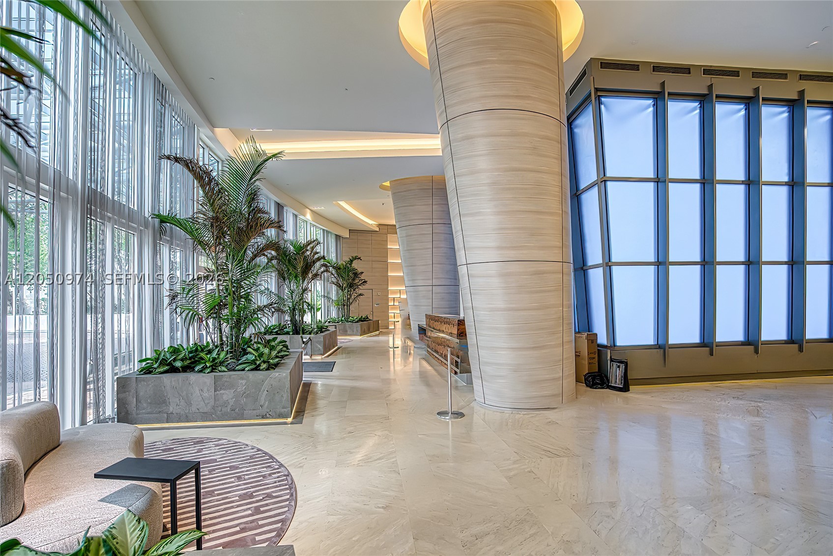TRUMP ROYALE CONDO - Residential Lease