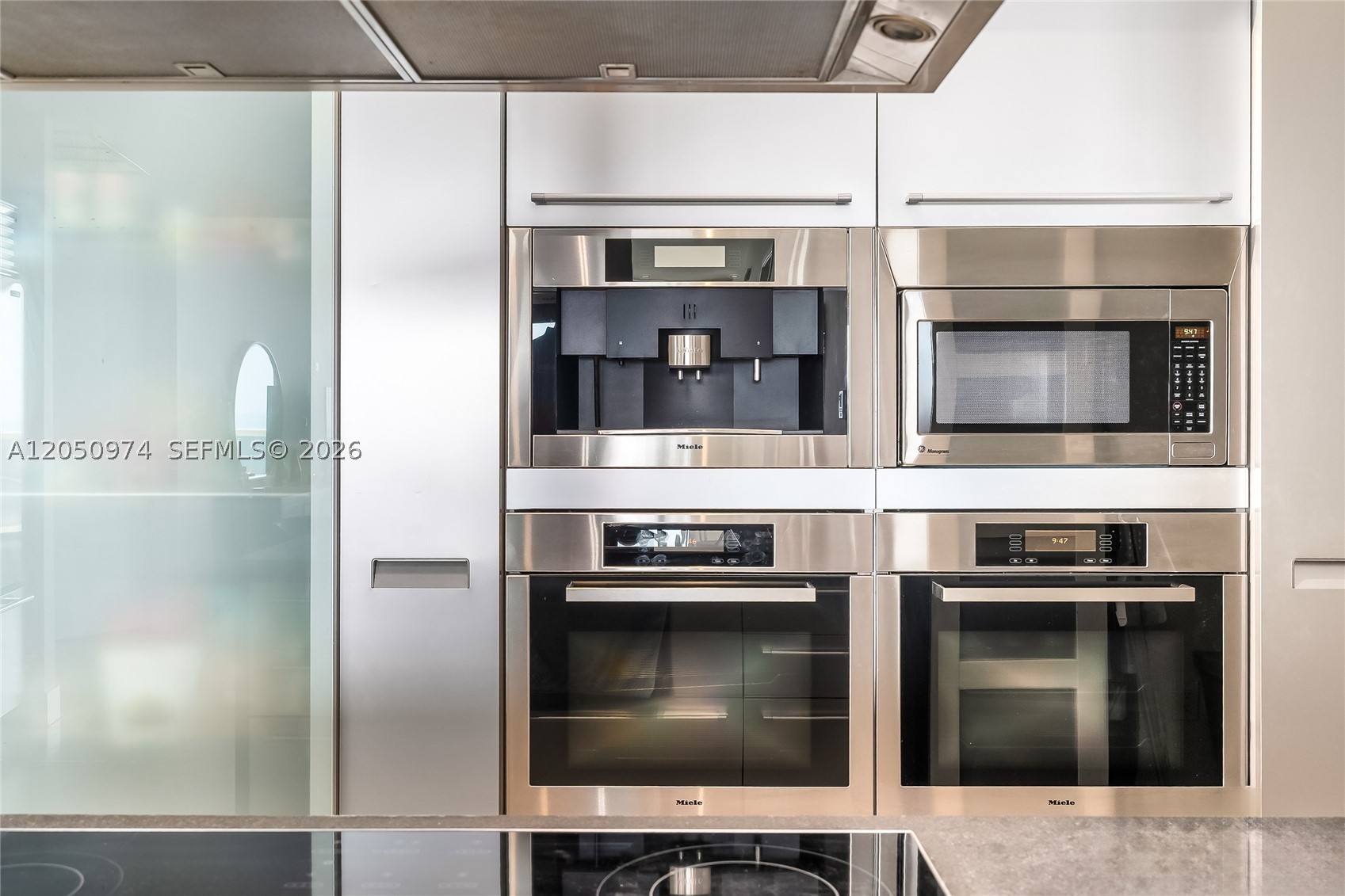TRUMP ROYALE CONDO - Residential Lease