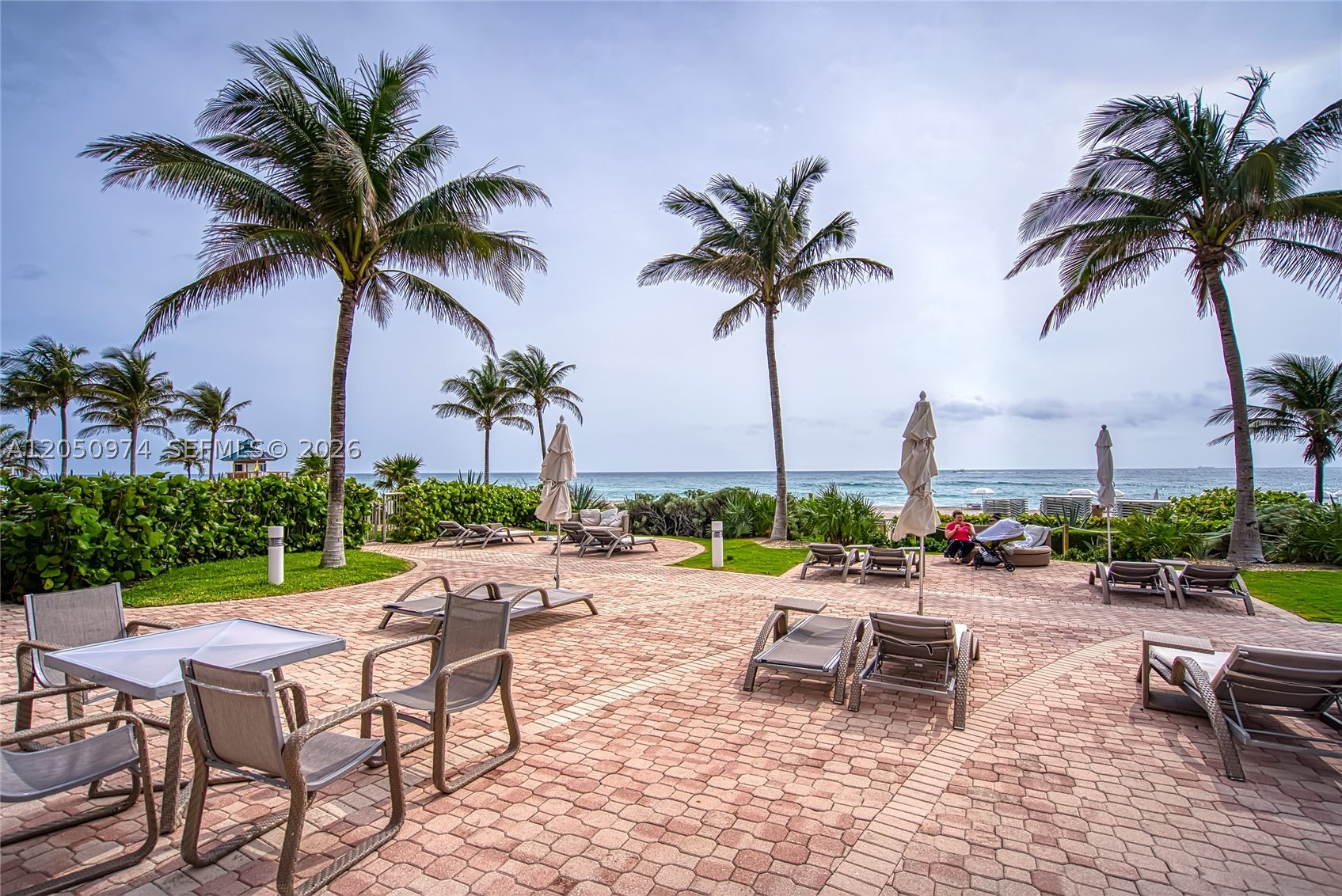 TRUMP ROYALE CONDO - Residential Lease