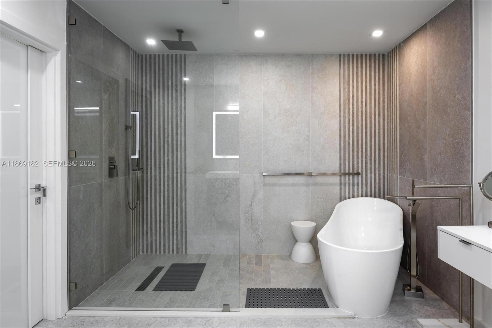 C GAB COUNTRY CLUB SEC 5 - Residential