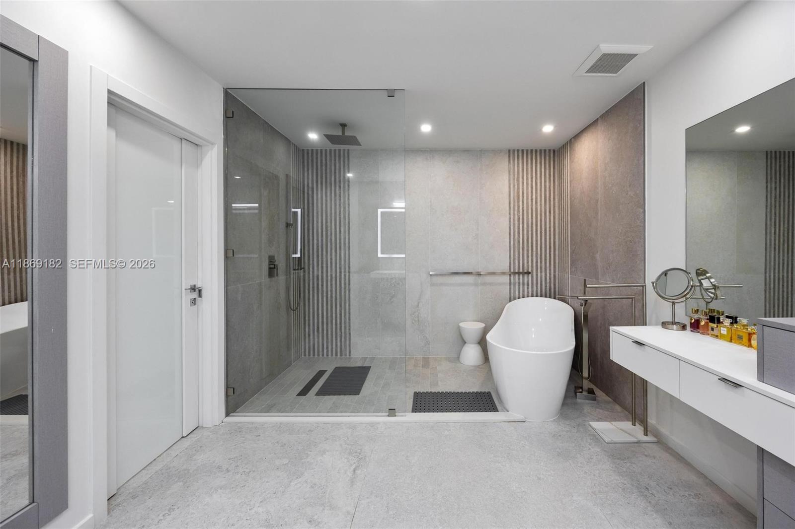 C GAB COUNTRY CLUB SEC 5 - Residential