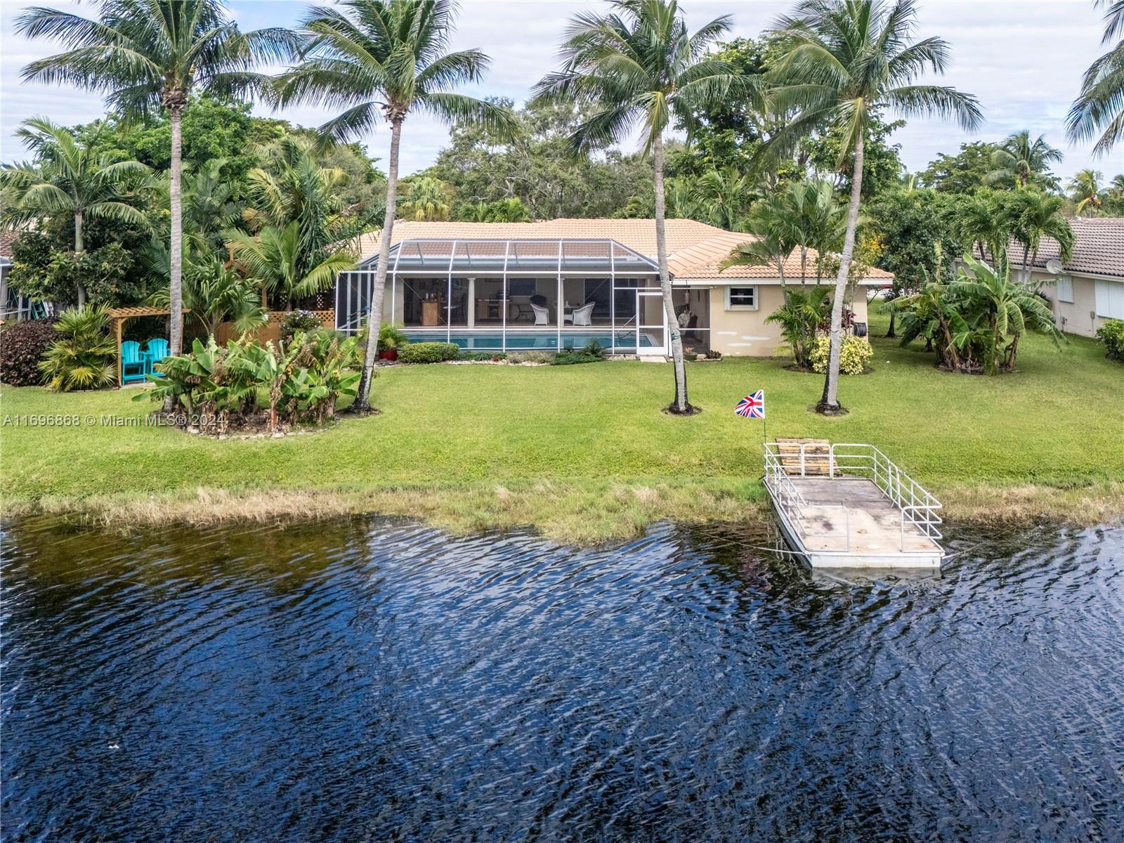 ROYAL PALM ESTATES - Residential