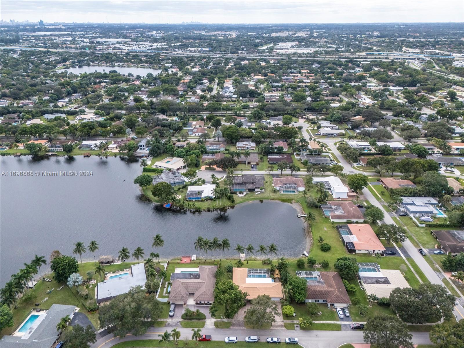 ROYAL PALM ESTATES - Residential