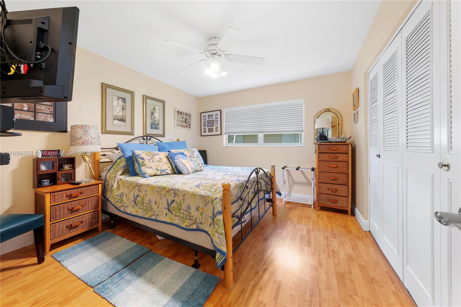 ROYAL PALM ESTATES - Residential