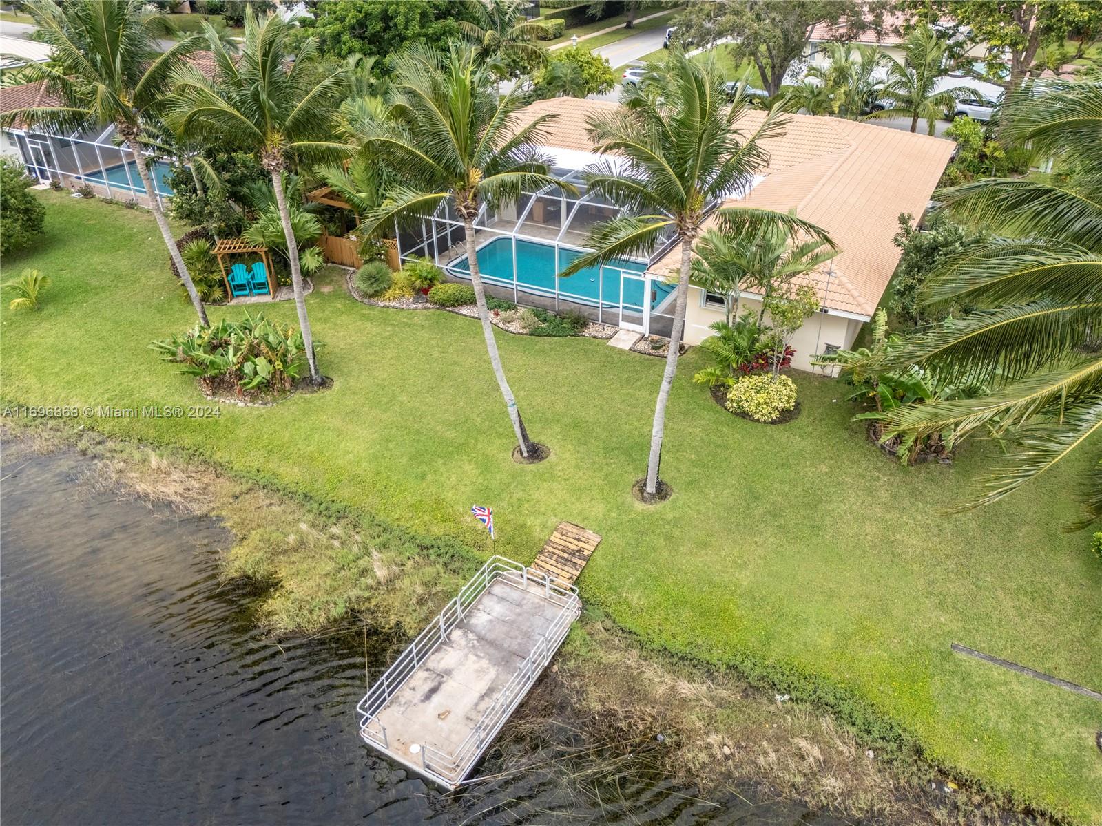 ROYAL PALM ESTATES - Residential