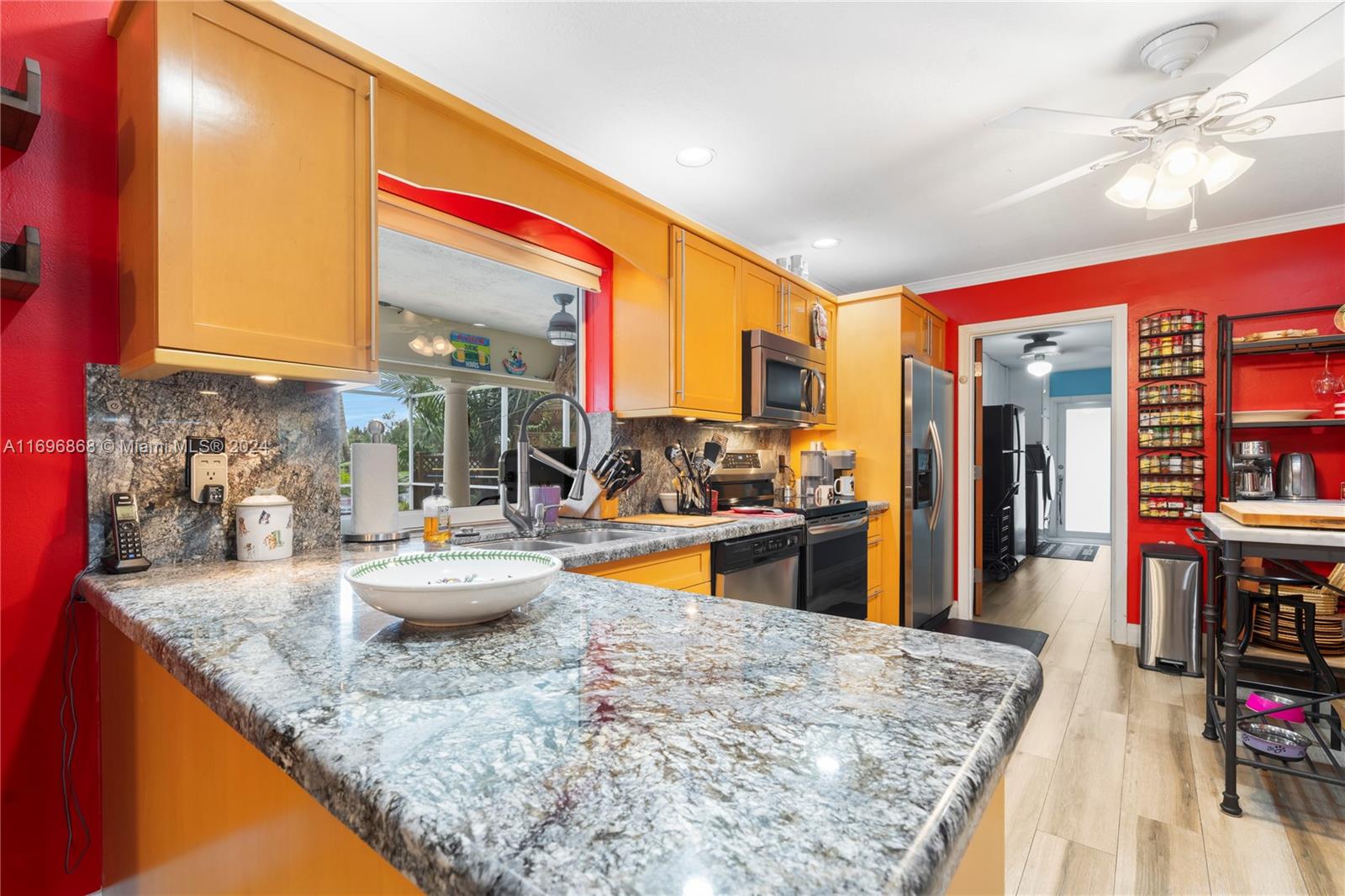 ROYAL PALM ESTATES - Residential